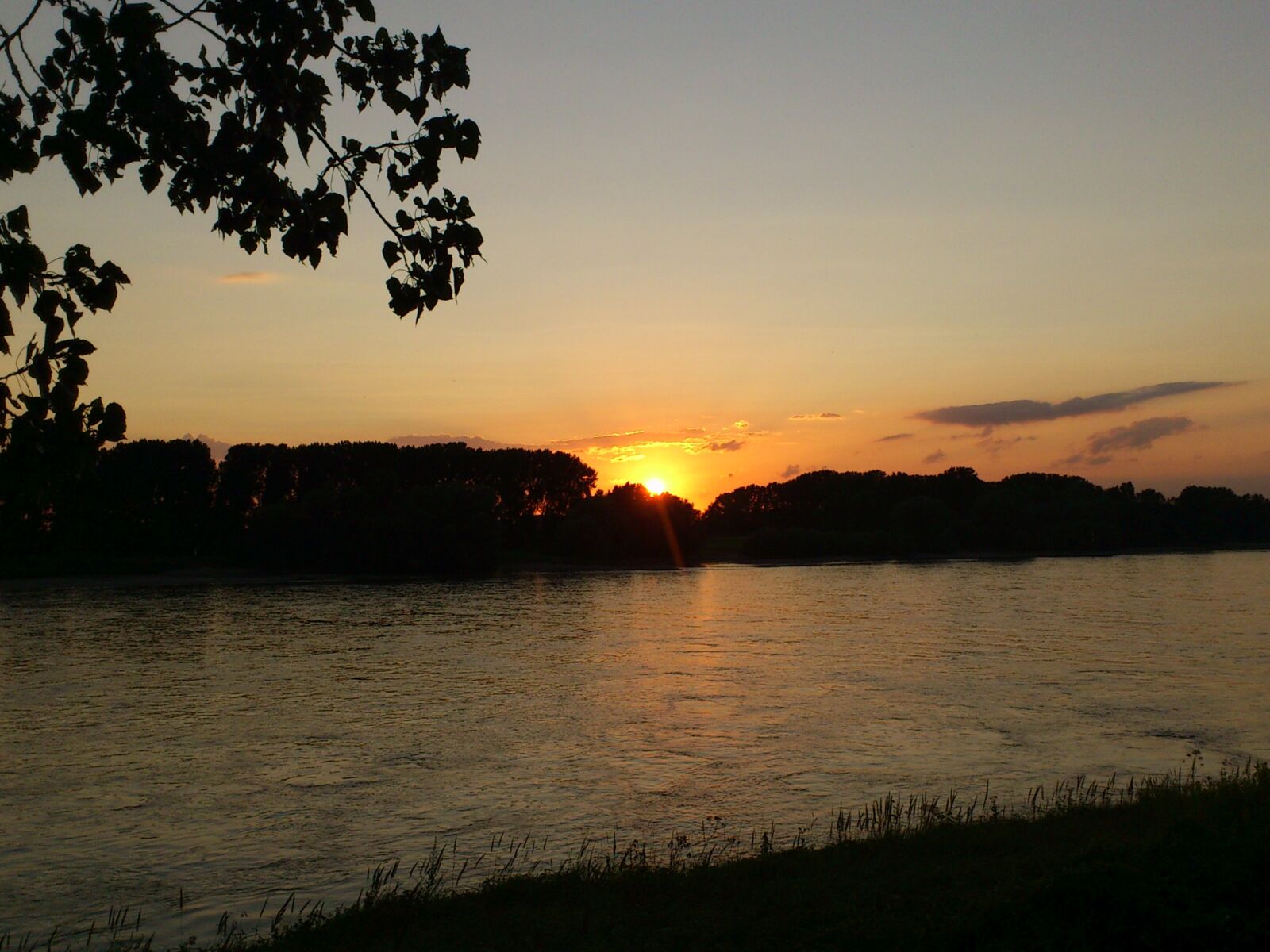 Sony Ericsson Xperia ray sample photo. Sunset, rhine, dusk photography