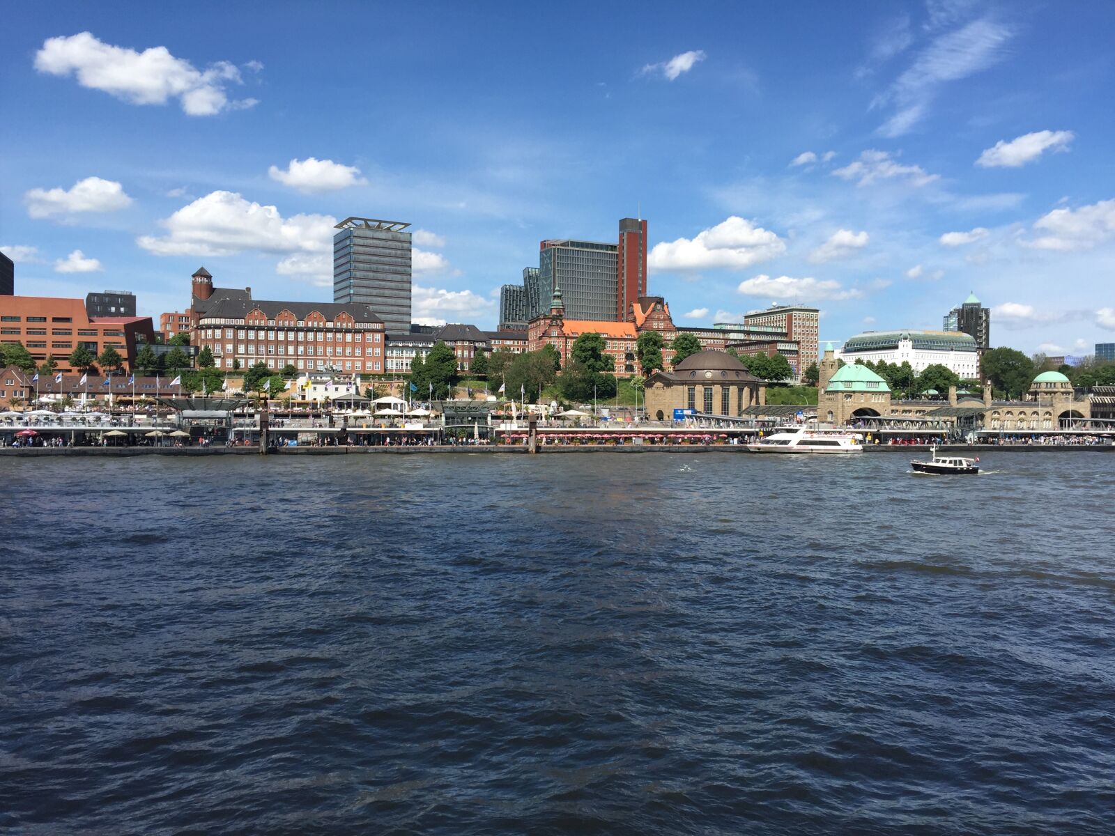 Apple iPhone 6 sample photo. Hamburg, landungsbrücken, elbe photography