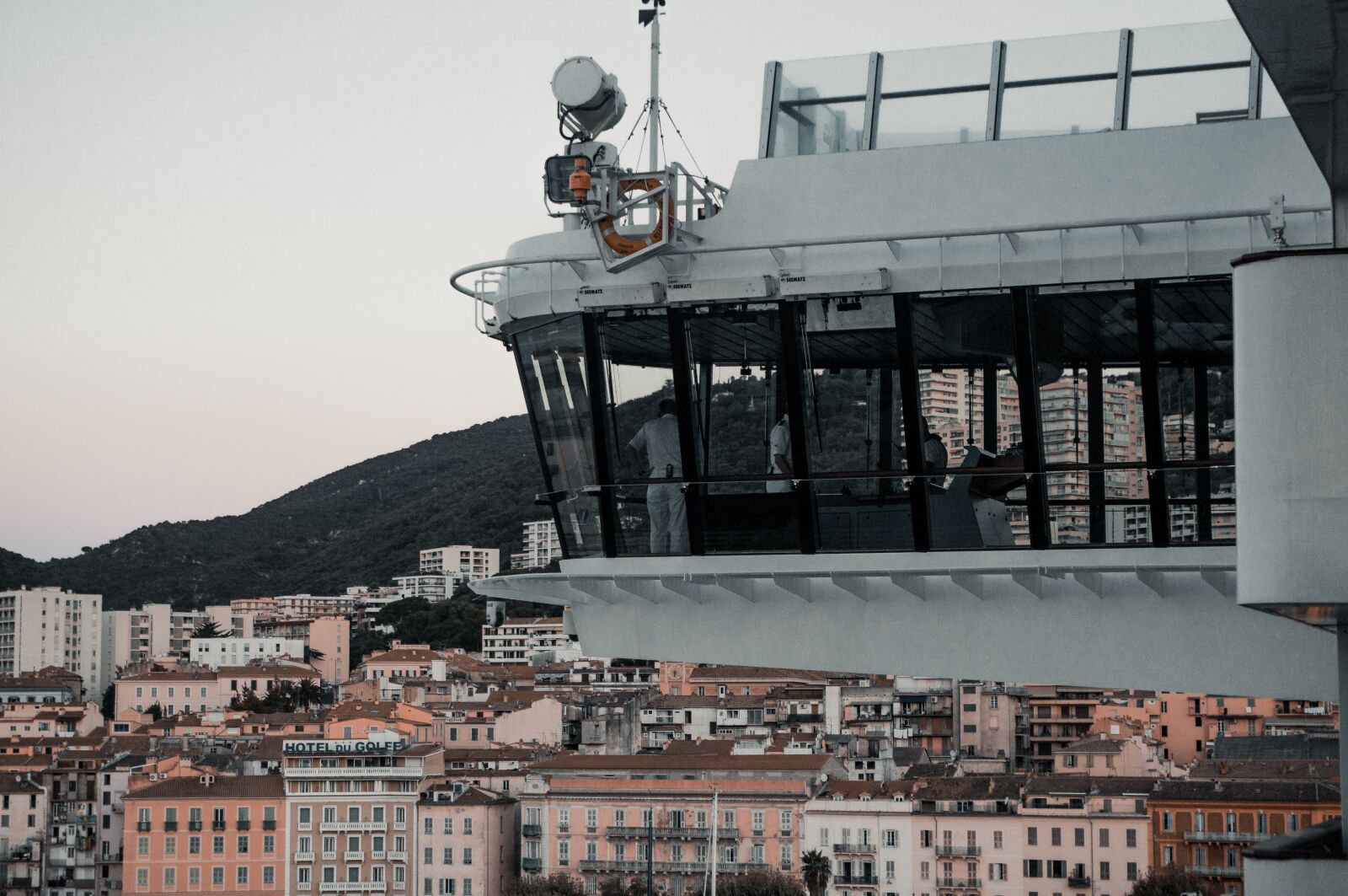 Sony Alpha NEX-3N sample photo. Cruise, bridge, ship photography