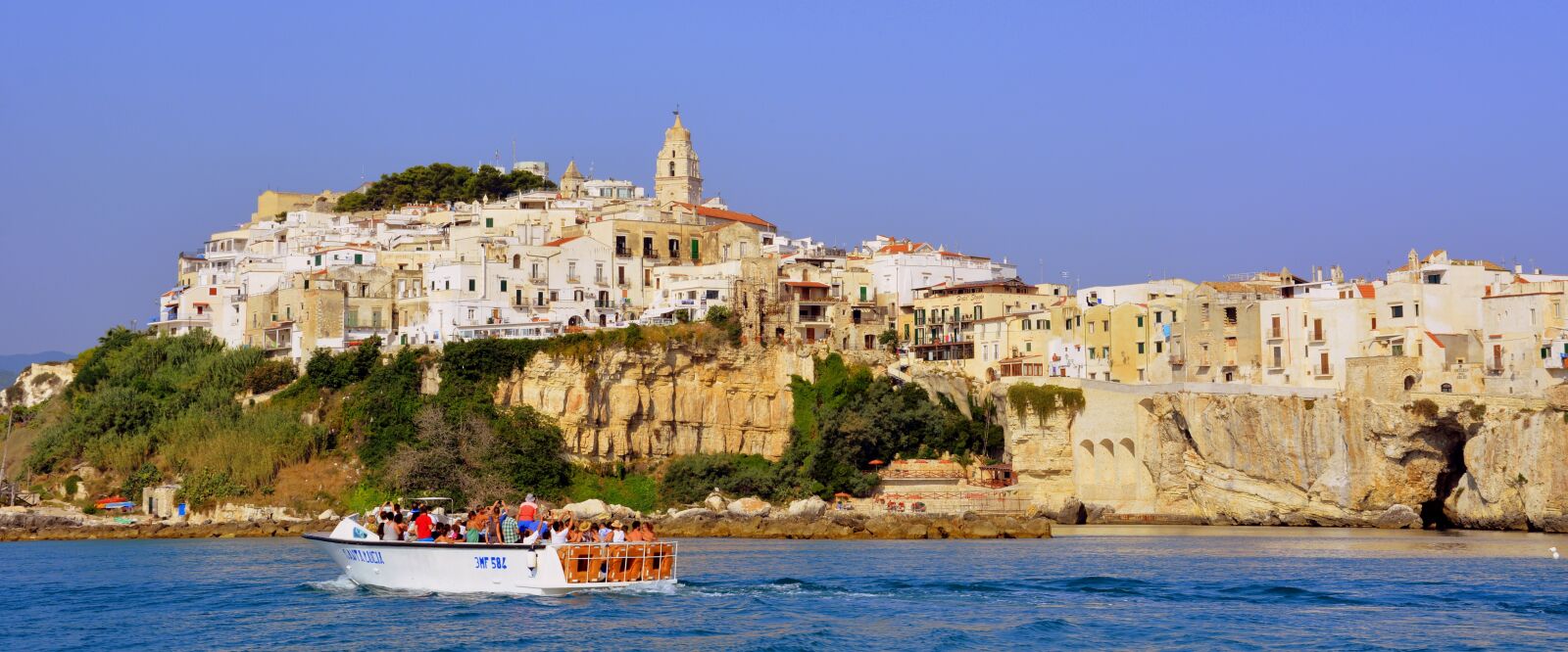 Nikon D7100 sample photo. Tourism, boat, water photography