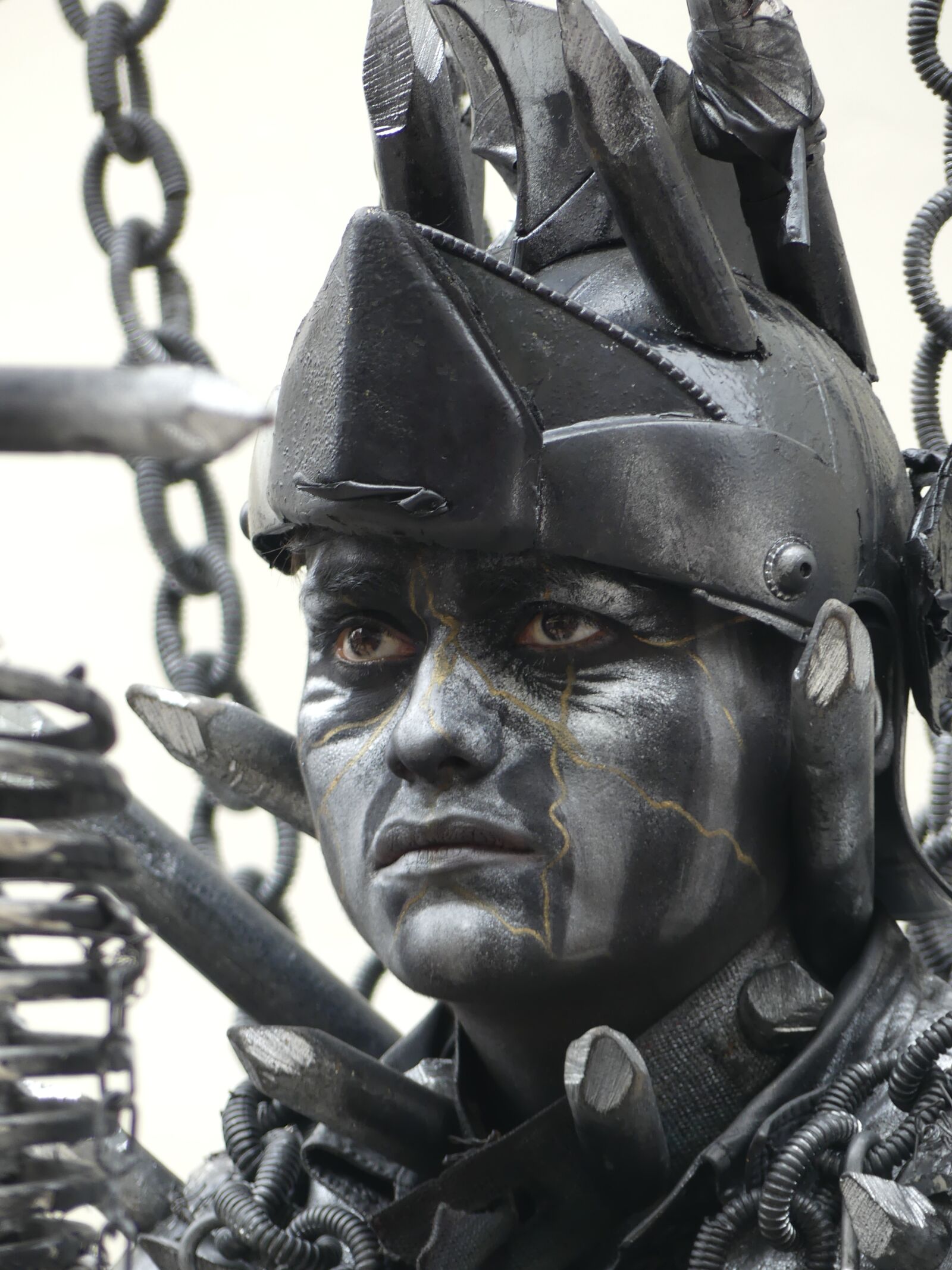 Panasonic Lumix DMC-FZ300 sample photo. Statue, portrait, industrial photography