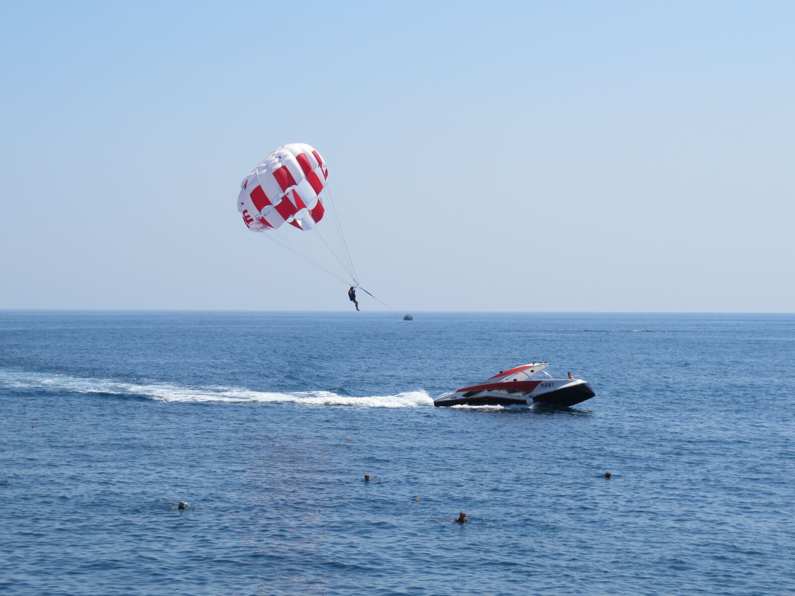 Canon PowerShot SX50 HS sample photo. Parachute, sea, entertainment photography