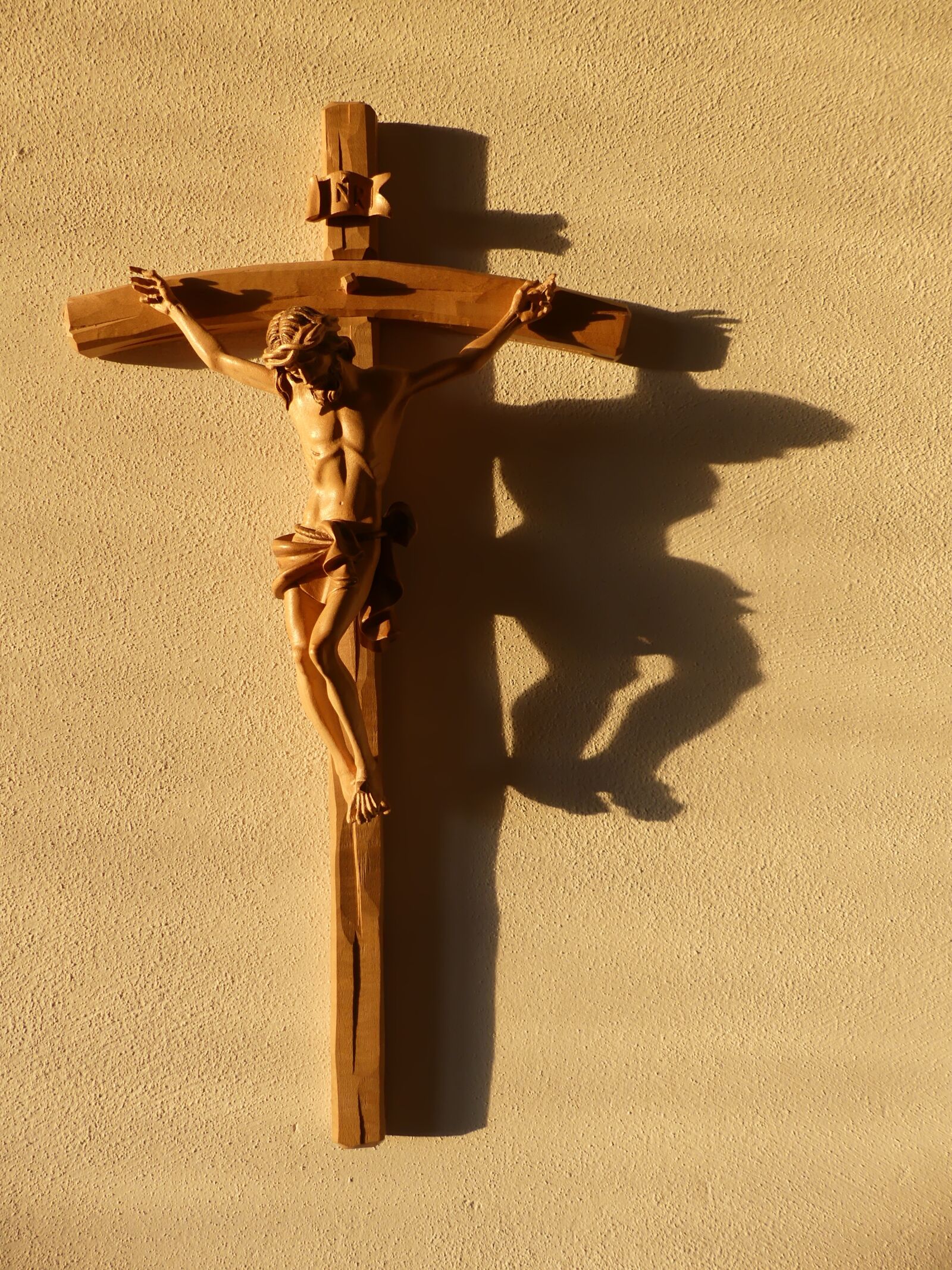 Panasonic Lumix DMC-FZ300 sample photo. Cross, jesus christ, shadow photography