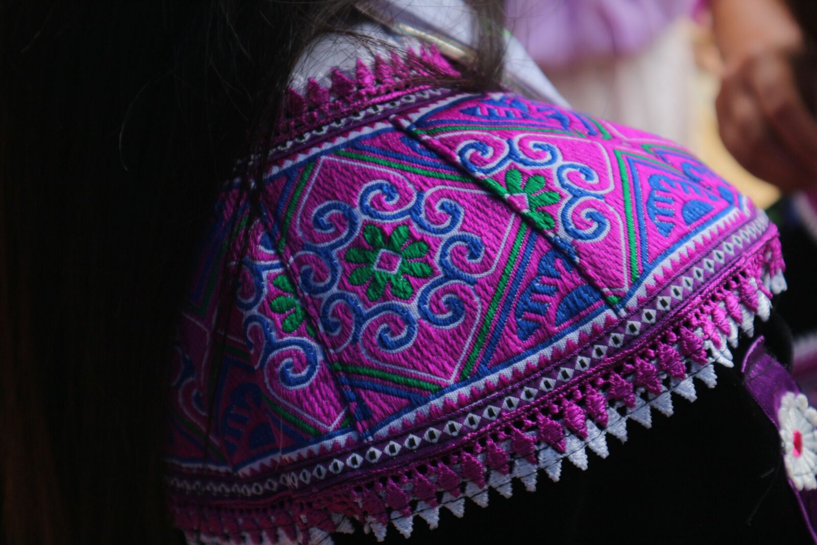 Canon EF-M 15-45mm F3.5-6.3 IS STM sample photo. Girl, vietnam, asia photography
