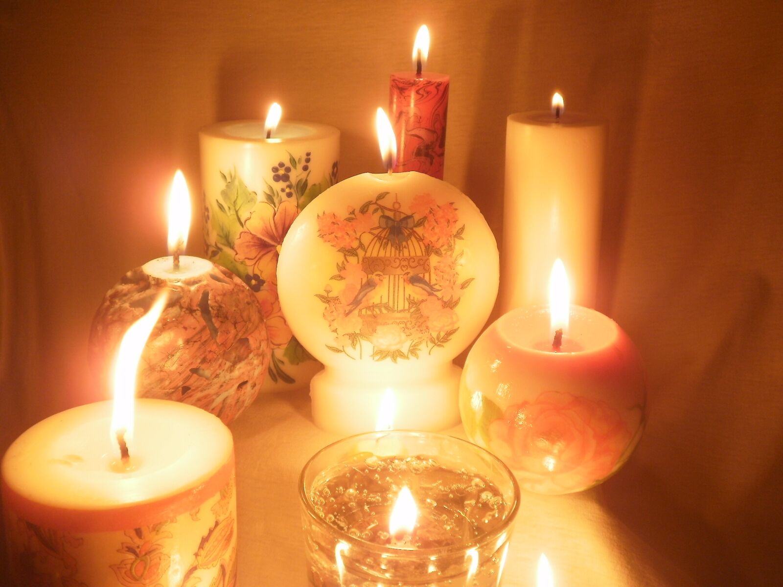 Olympus FE4000,X920,X925 sample photo. Candles, gift, souvenir photography