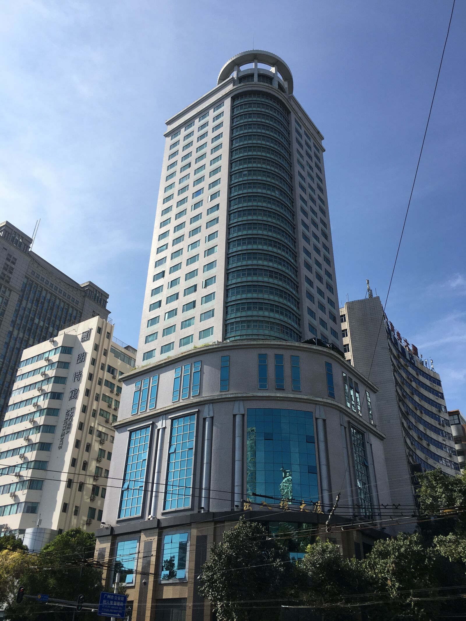 iPhone 6s Plus back camera 4.15mm f/2.2 sample photo. Guangzhou, yuexiu district, immigration photography