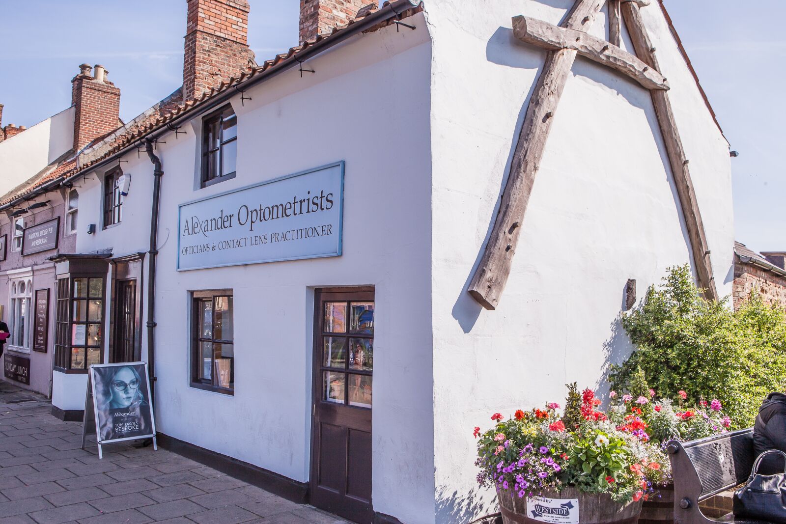 Canon EOS 5D Mark II sample photo. Opticians, northallerton, glasses photography