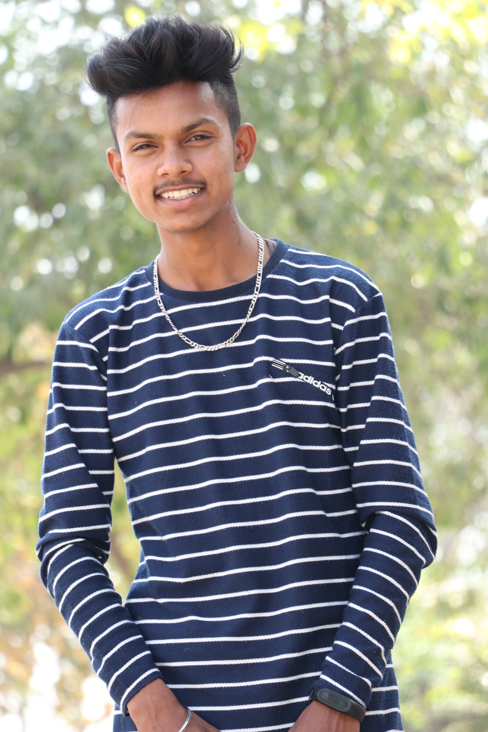 Canon EF-S 18-135mm F3.5-5.6 IS USM sample photo. Boy, model, man photography
