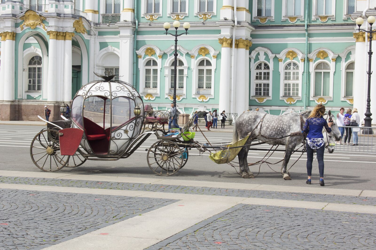 Canon EOS 60D sample photo. Russia, saint-petersburg, coach photography