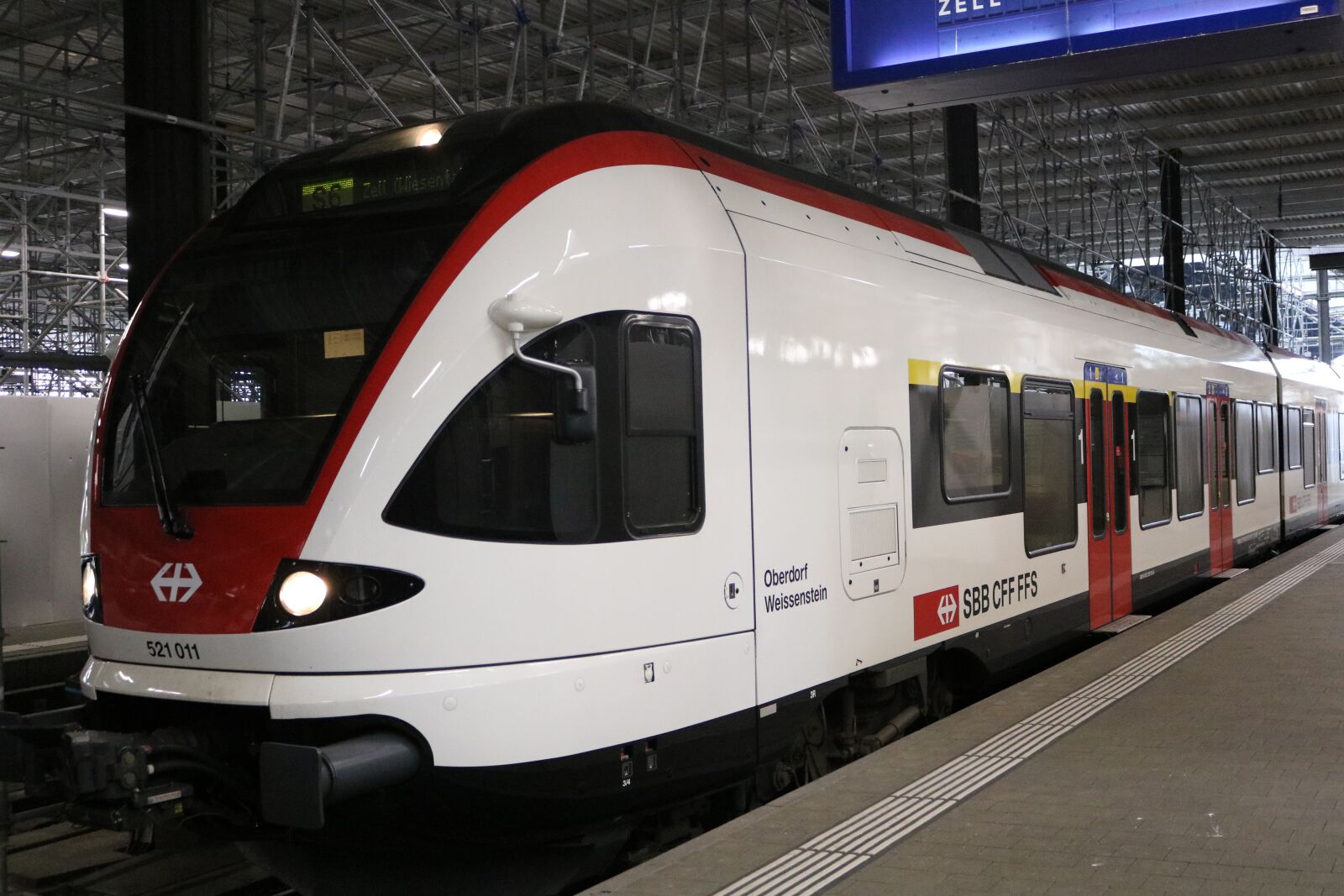 Canon EOS 750D (EOS Rebel T6i / EOS Kiss X8i) sample photo. Sbb, basel, rail traffic photography