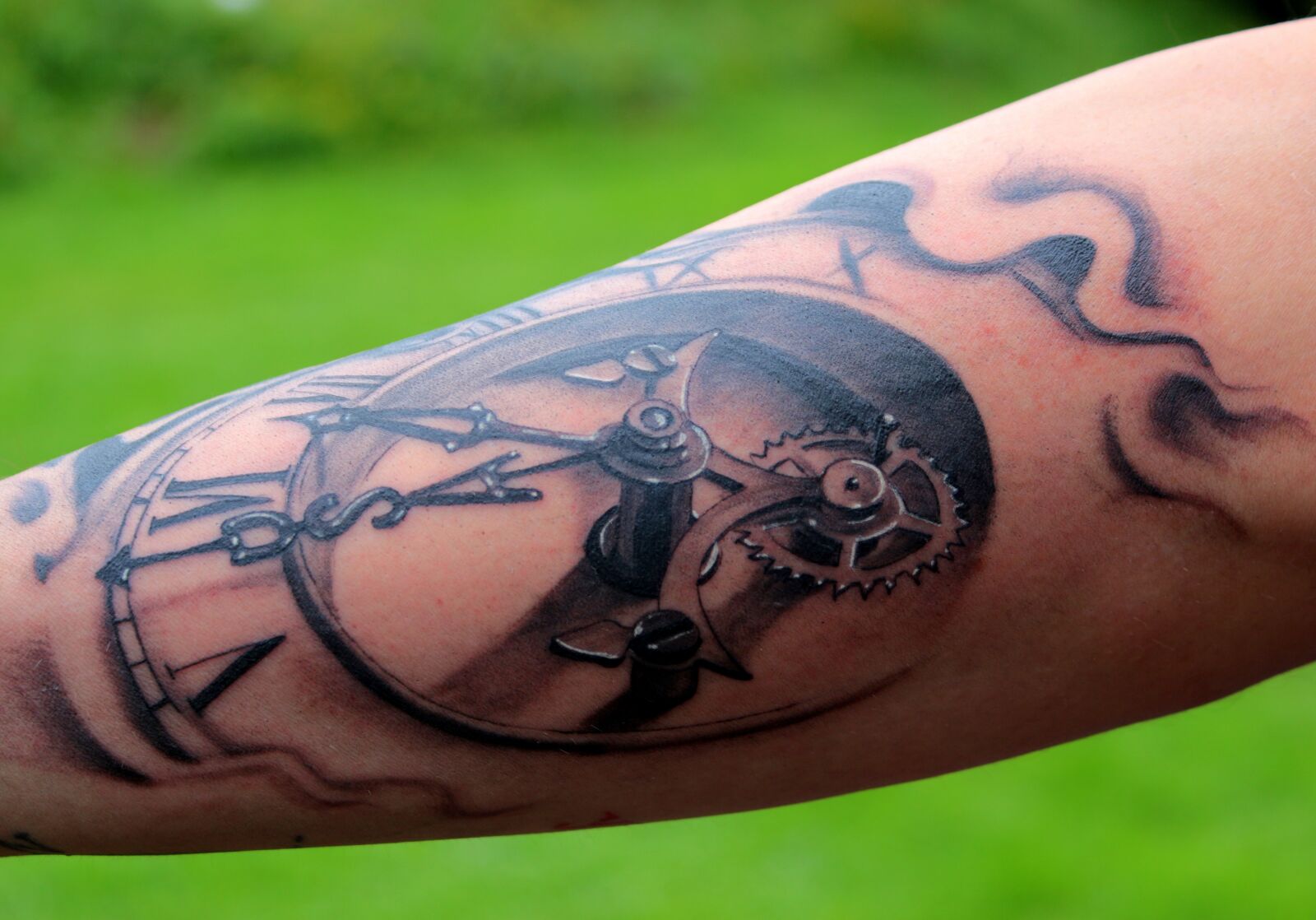 Canon EOS 650D (EOS Rebel T4i / EOS Kiss X6i) sample photo. Tattoo, forearm, drawing photography