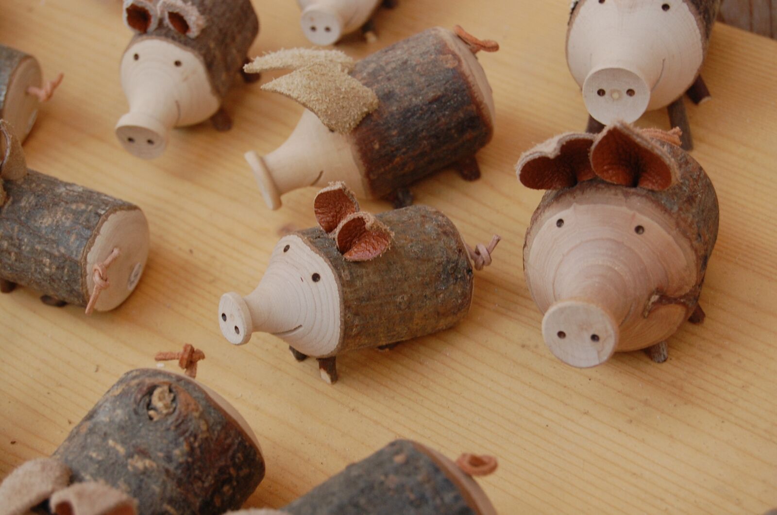 Nikon D40 sample photo. Doll, pig, wood doll photography