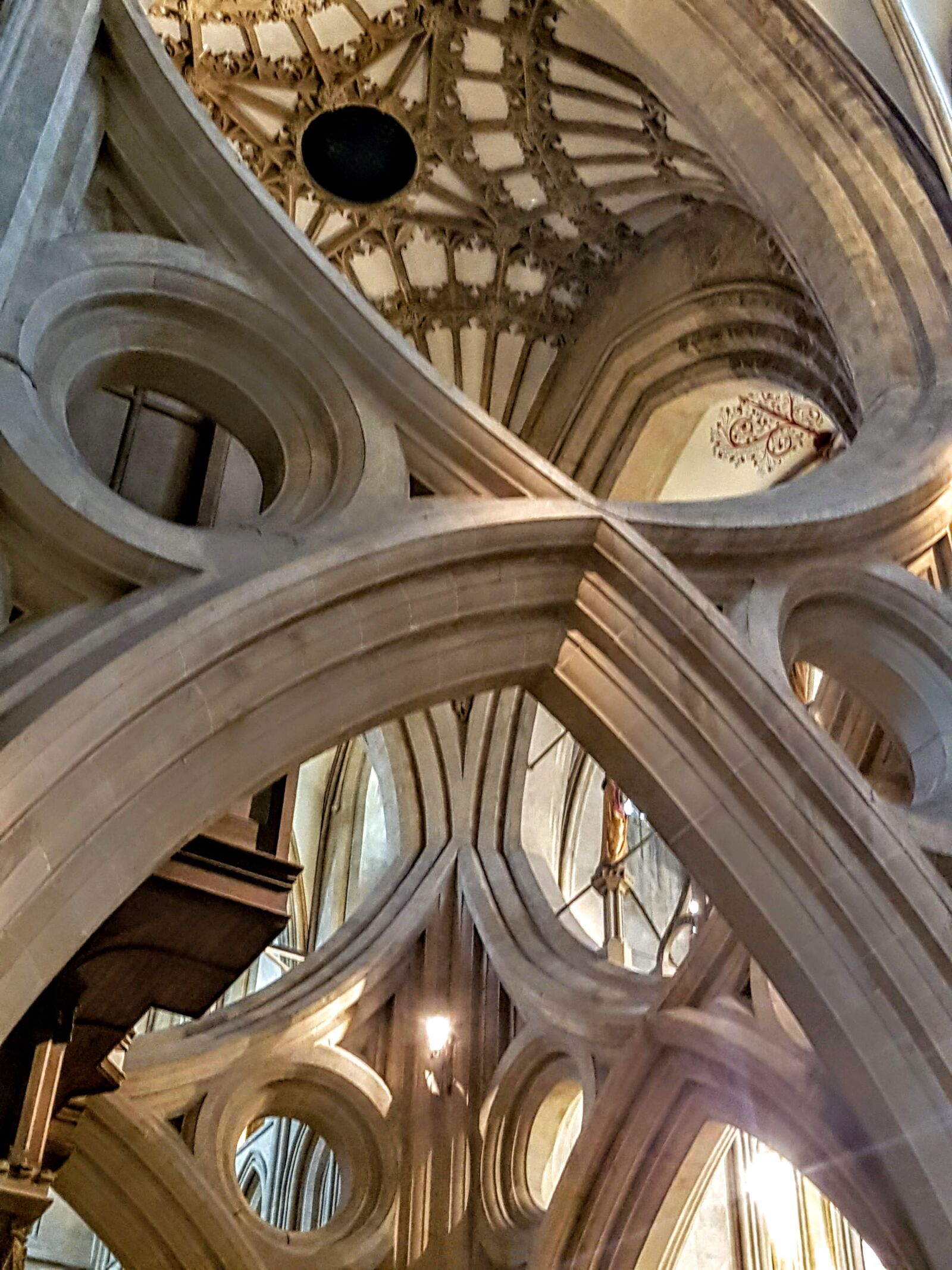 Samsung Galaxy S7 Edge sample photo. Wells, cathedral, arch photography