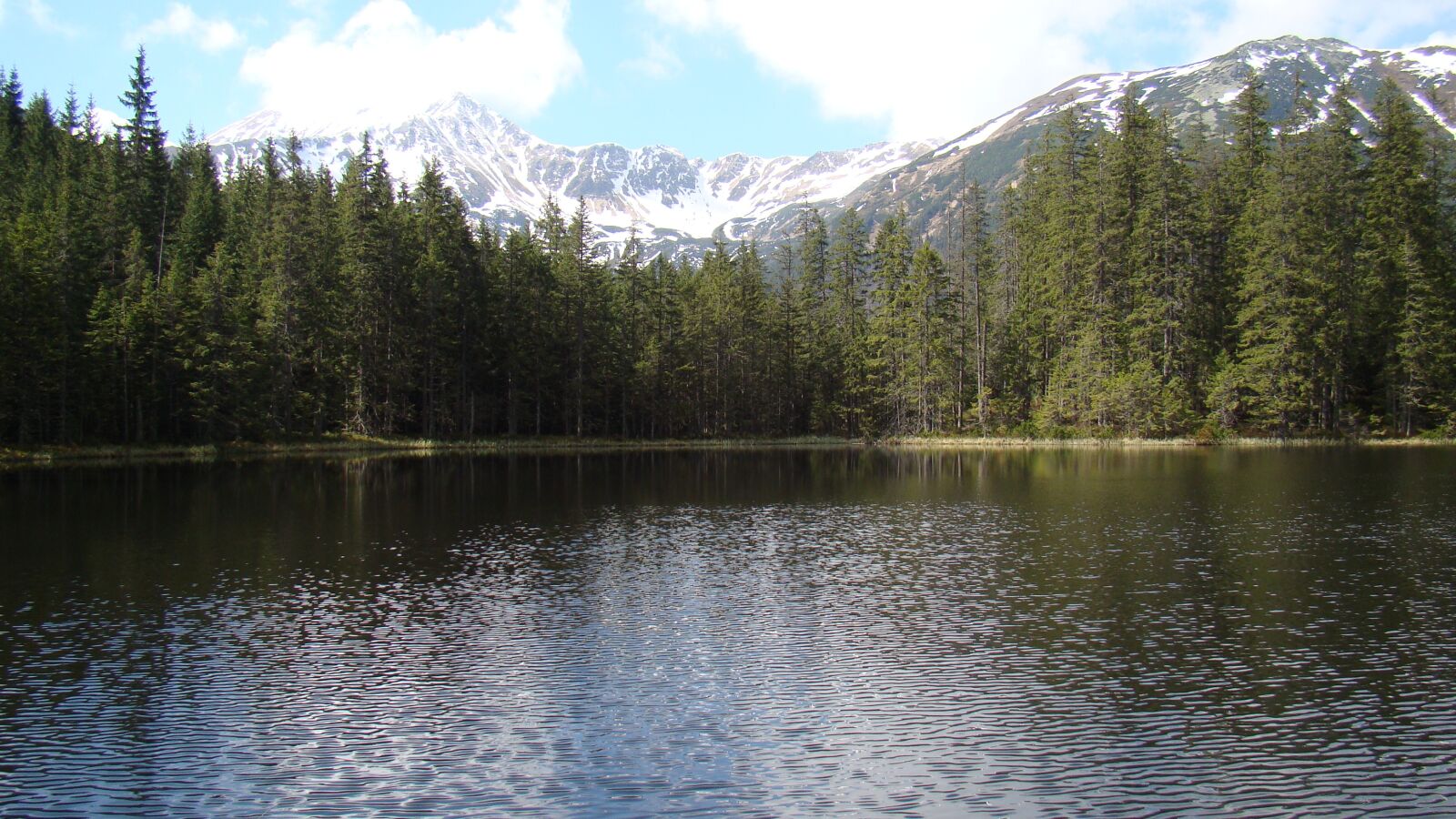 Sony Cyber-shot DSC-H50 sample photo. Mountains, lake, tatry photography