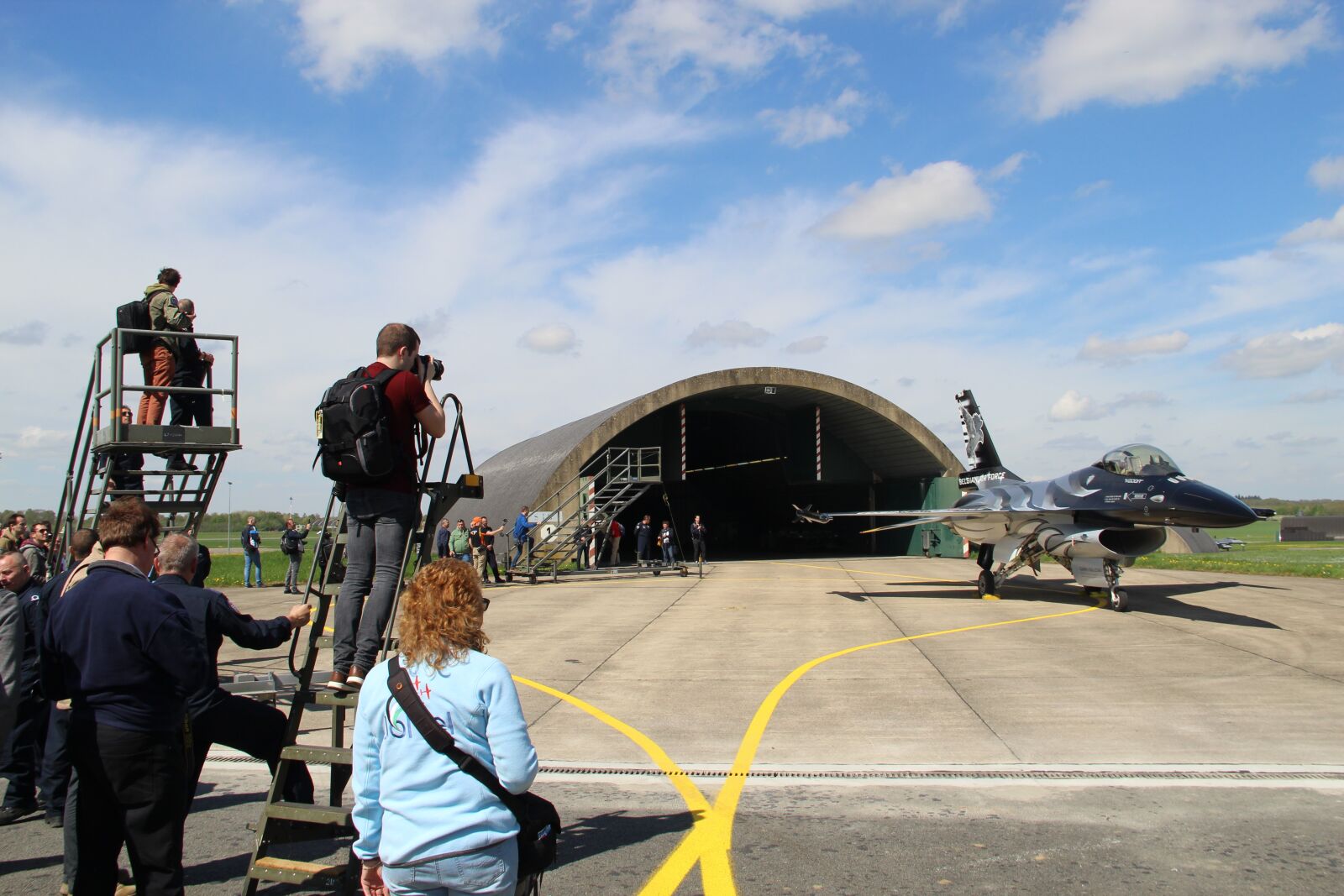 Canon EOS 600D (Rebel EOS T3i / EOS Kiss X5) sample photo. F16, belgian air force photography