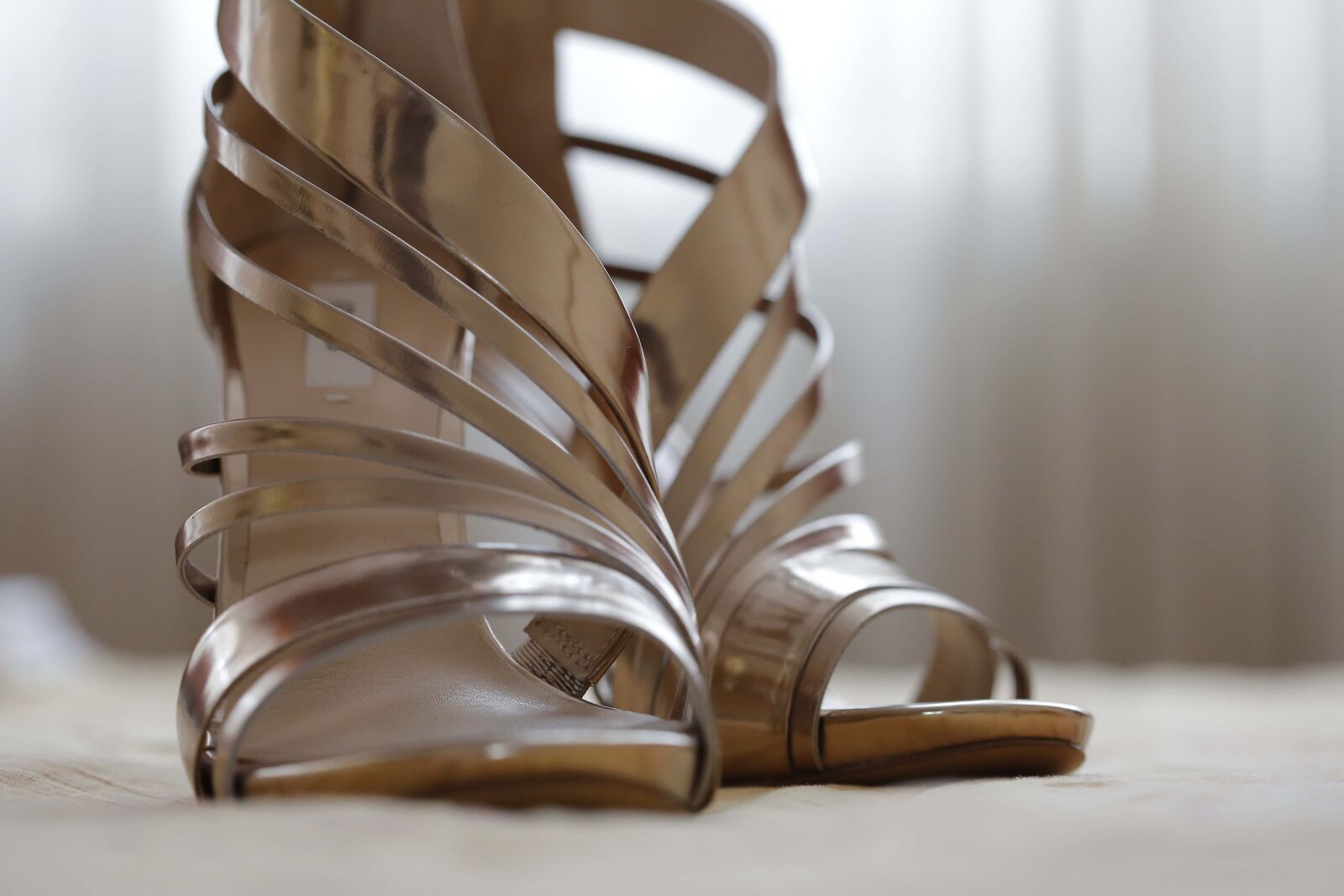 Canon EF 100mm F2.8 Macro USM sample photo. Close-up, elegance, glamour, heels photography