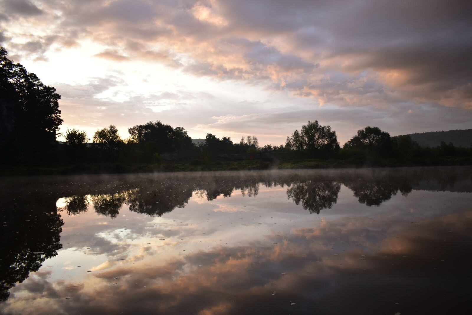 Nikon D3500 sample photo. Sunrise, clouds, river photography