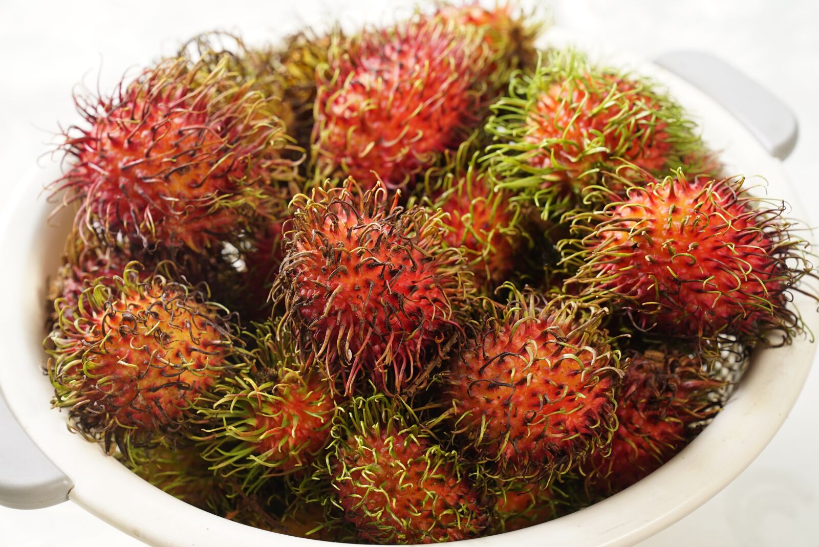 Sony a7S + Sony FE 24-70mm F2.8 GM sample photo. Rambutan fruits, hairy fruit photography