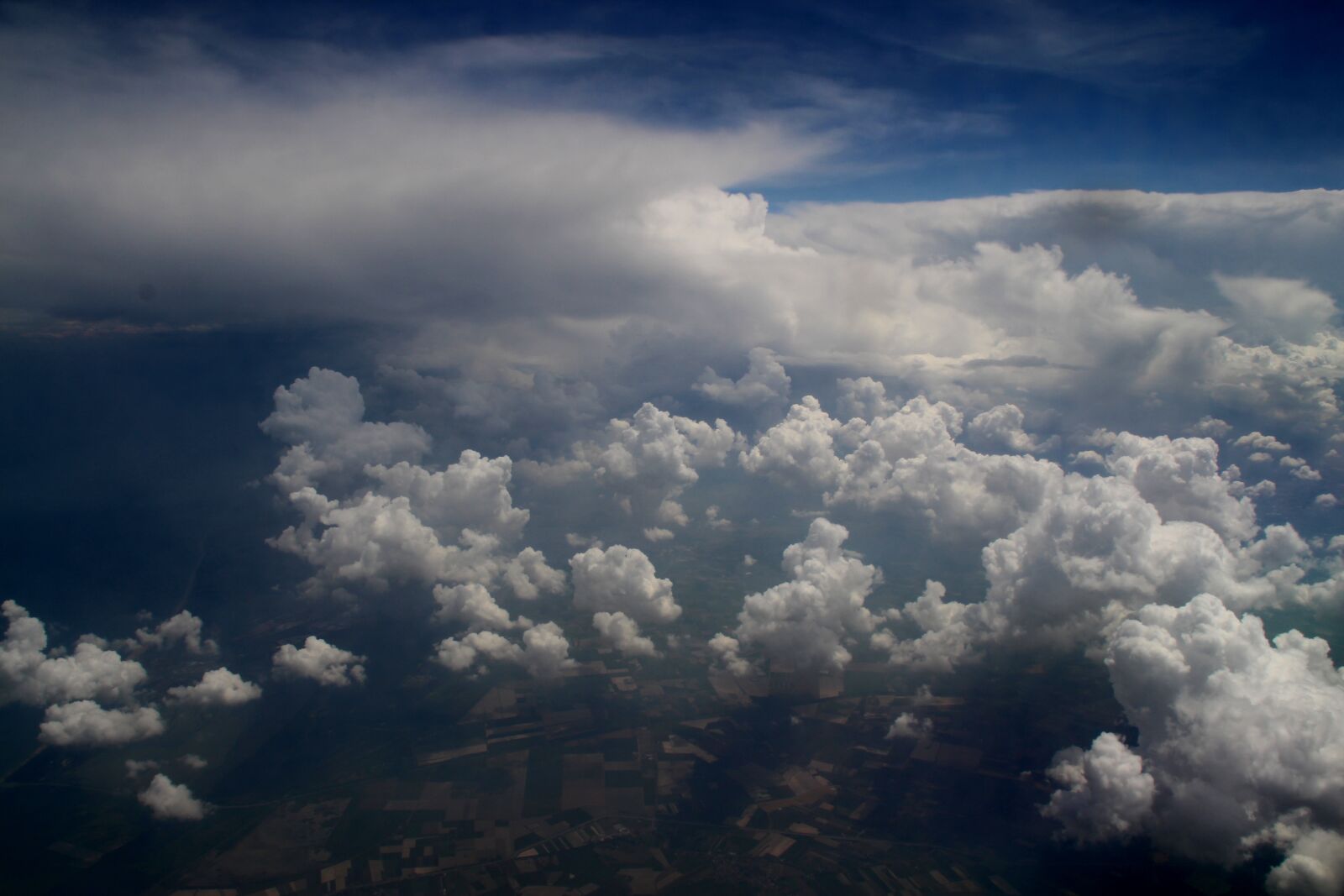 Canon EOS 700D (EOS Rebel T5i / EOS Kiss X7i) sample photo. Sky, cloud, height photography