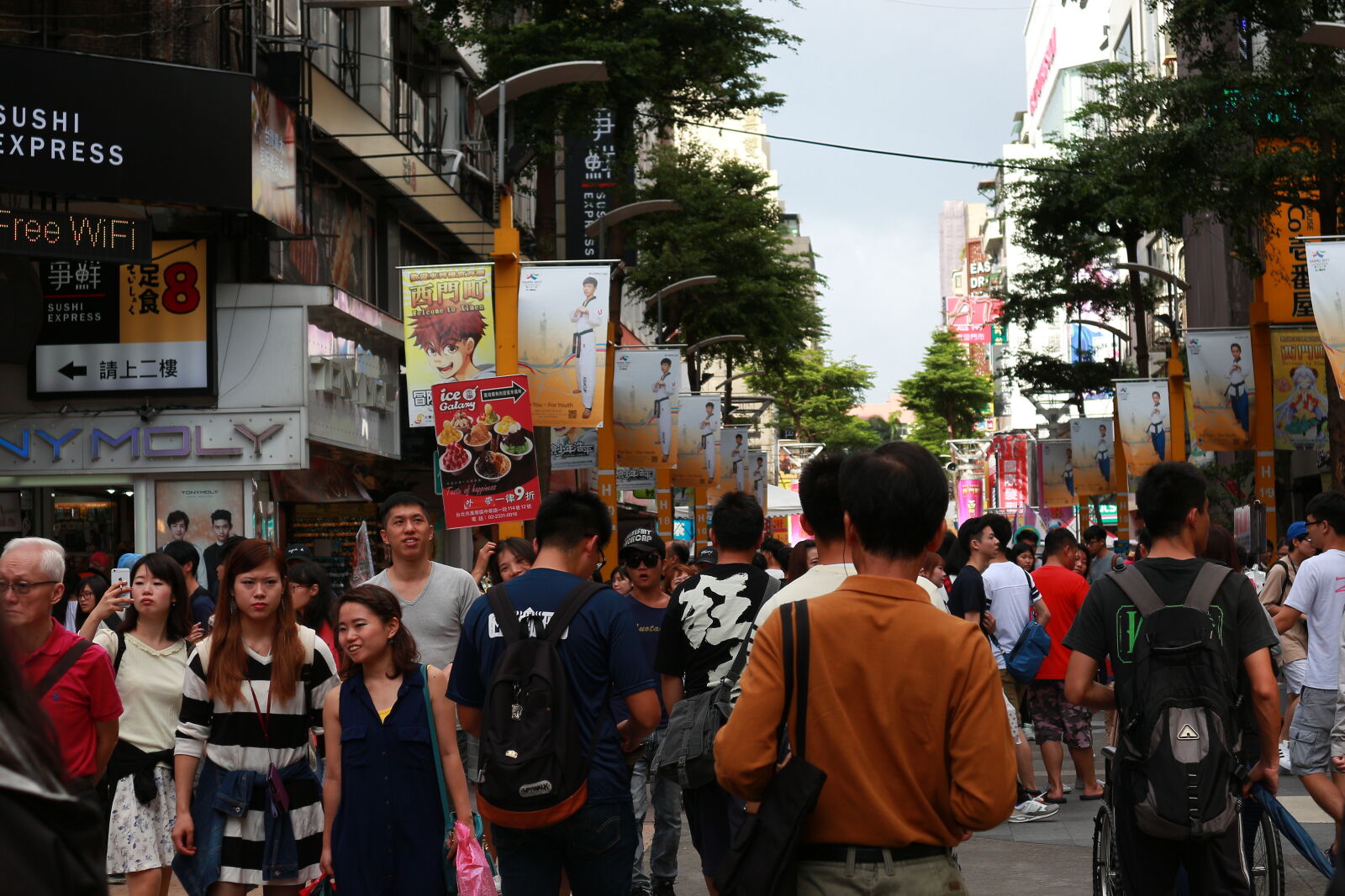 Canon EOS M sample photo