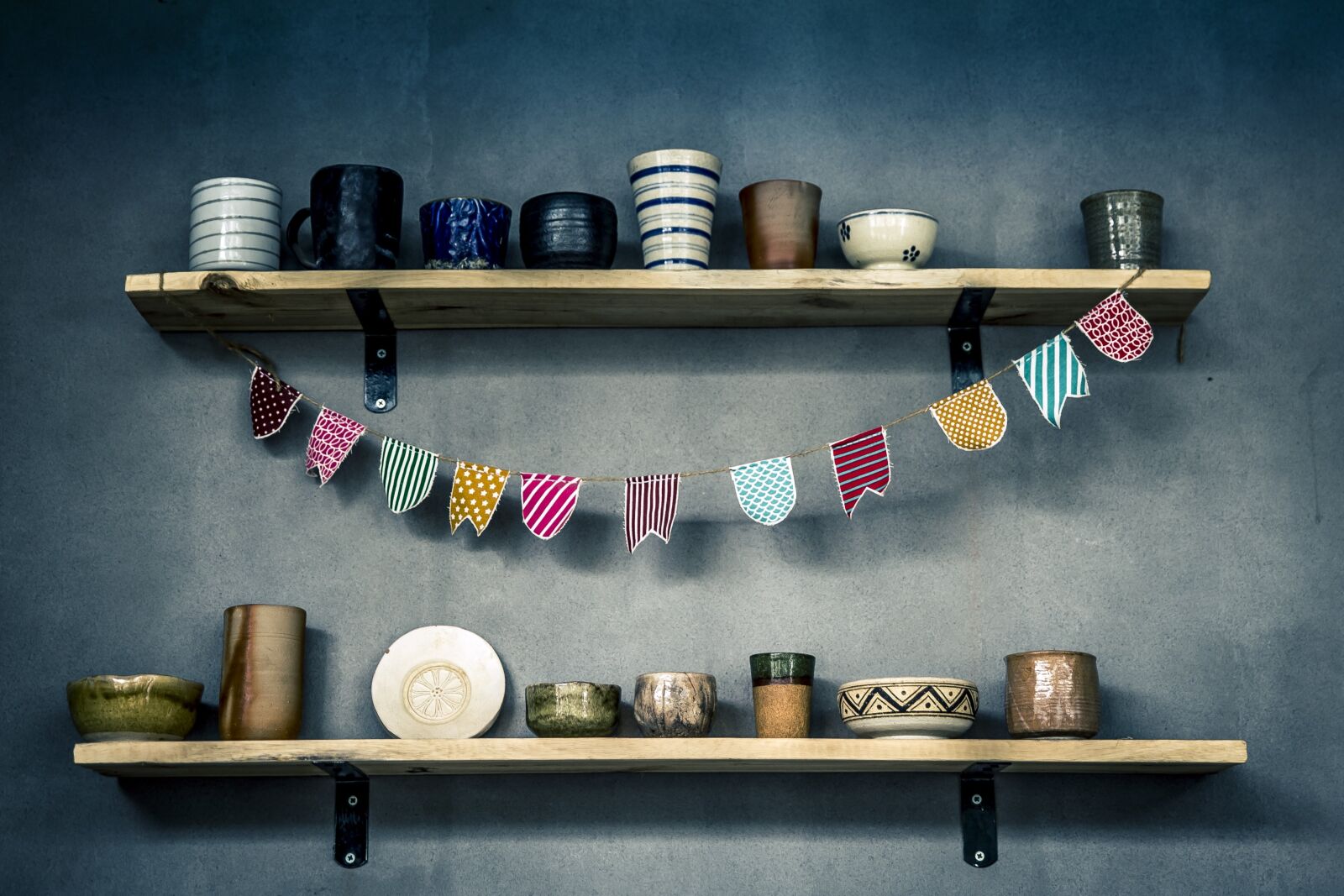 Canon EOS 6D sample photo. Banner, bowls, ceramic photography