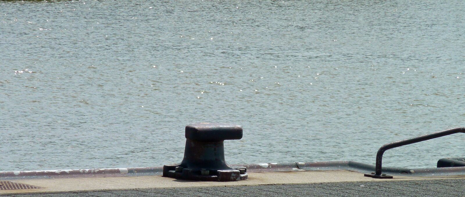 Panasonic DMC-TZ7 sample photo. Breakpoint, pier, ship jetty photography
