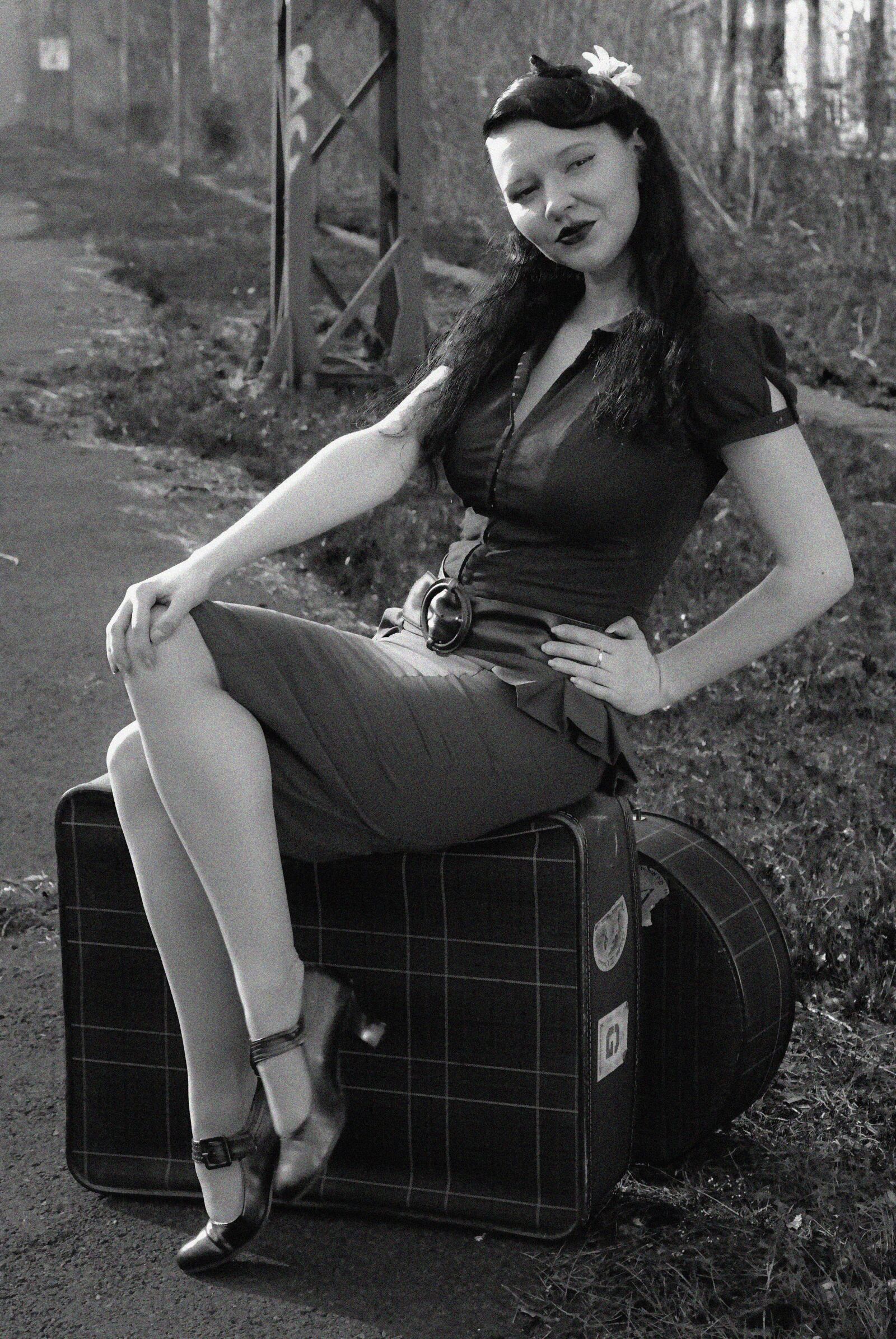 Nikon D80 sample photo. Pin up, black and photography
