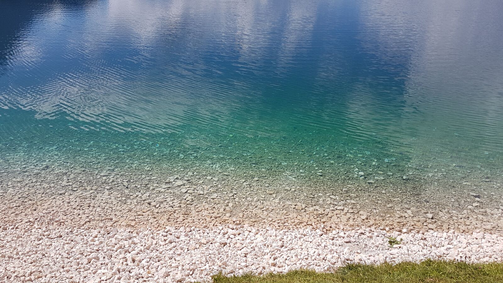 Samsung Galaxy S7 sample photo. Water, bergsee, kristal blue photography