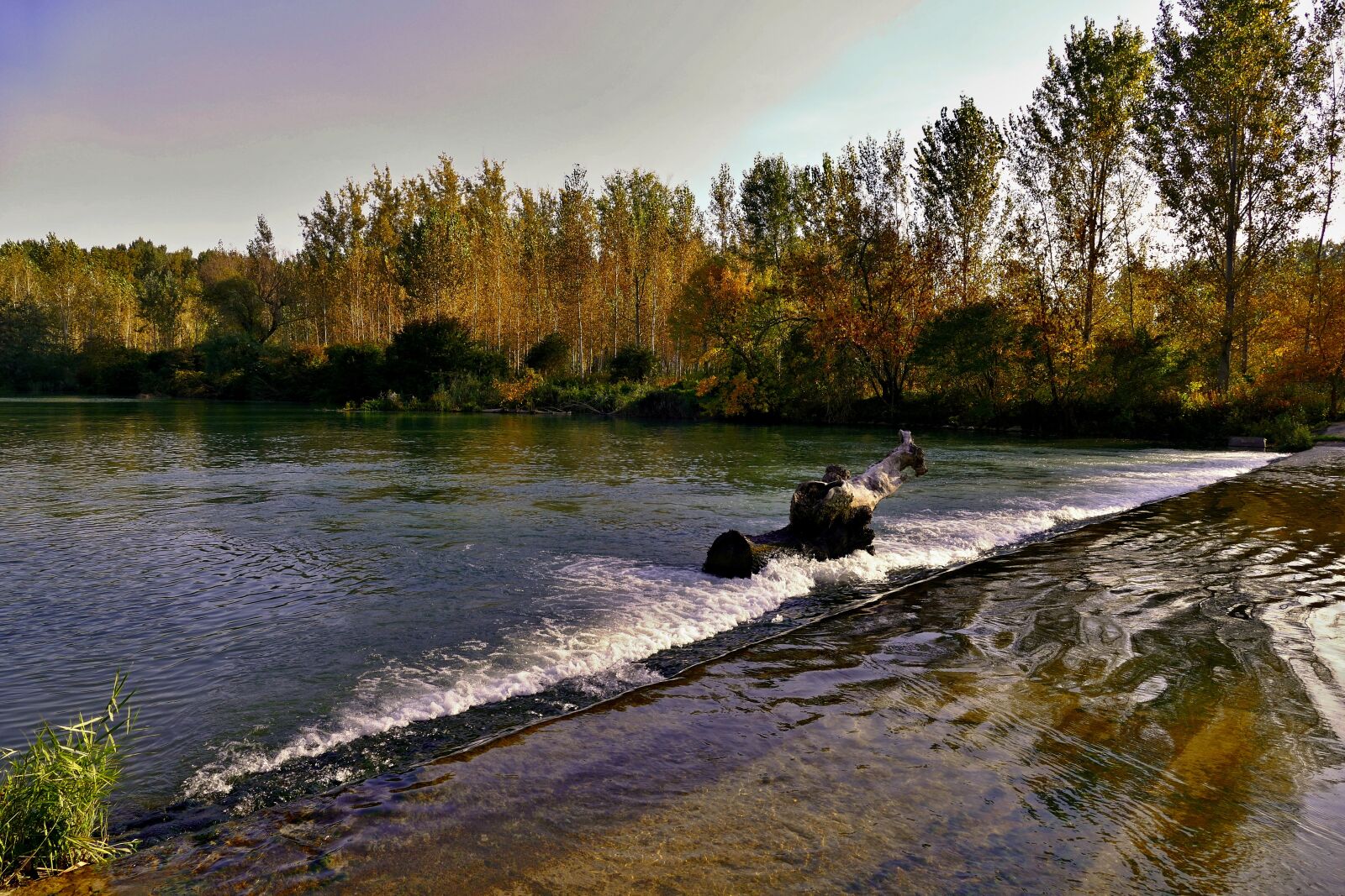 Panasonic Lumix DMC-FZ1000 sample photo. River, fallout, water photography