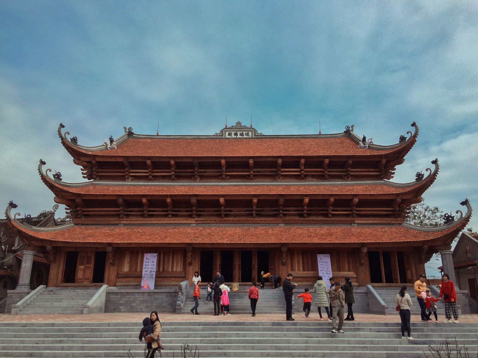 iPhone 5s back camera 4.15mm f/2.2 sample photo. Temple, travel, architecture photography