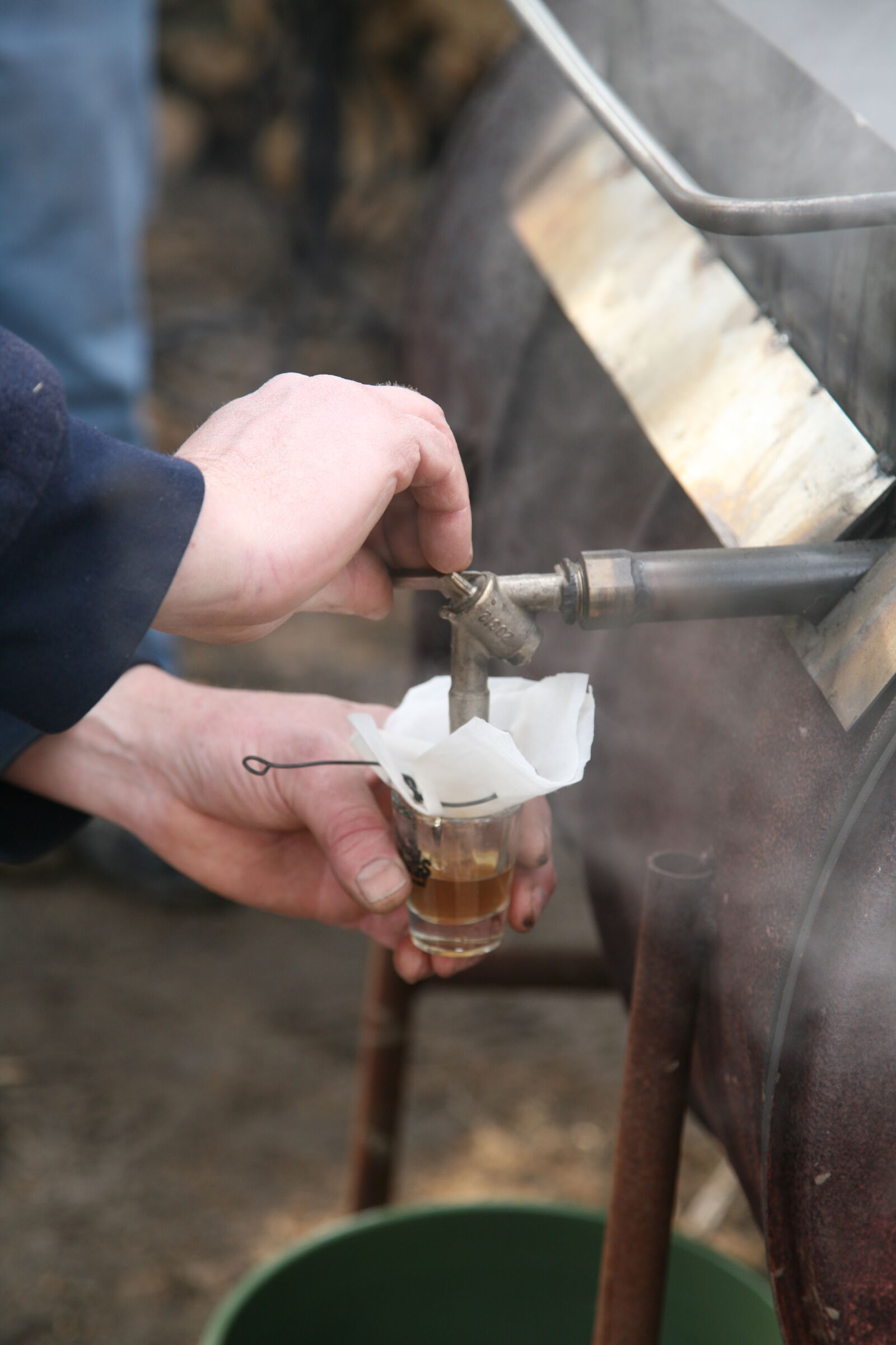 Canon EOS 5D sample photo. Maple, syrup photography