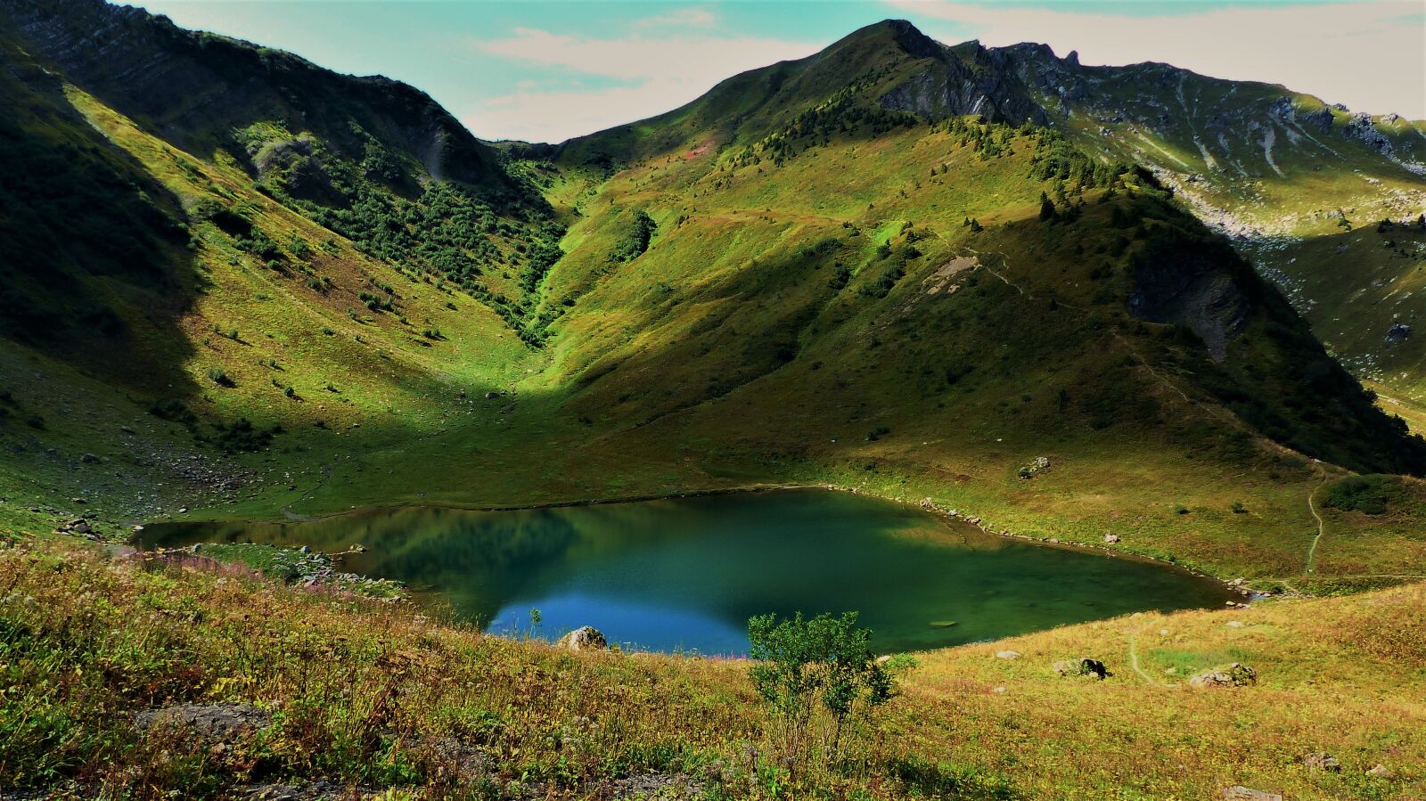 Panasonic Lumix DMC-FZ200 sample photo. Nature, lake, alpine photography