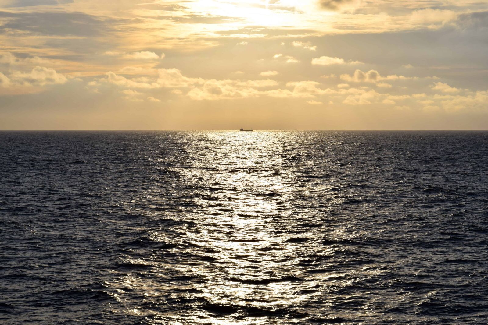 Nikon D3300 sample photo. Sea, ocean, water, sunset photography