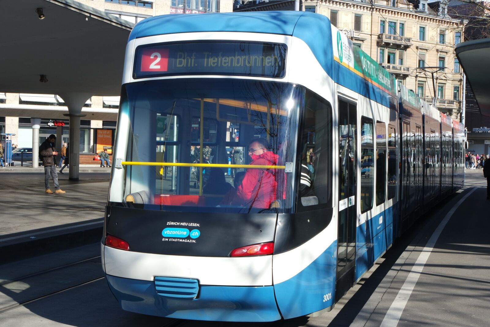 Samsung NX3000 sample photo. Zurich, bellevue, tram photography