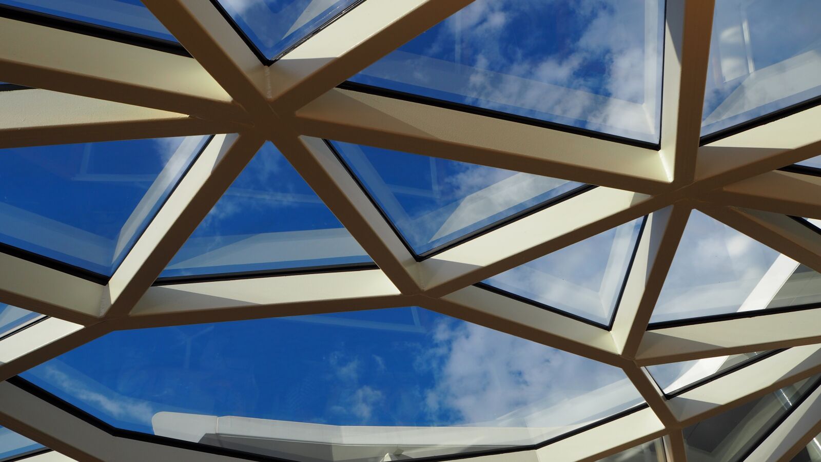 Olympus OM-D E-M10 II sample photo. Window, roof windows, roof photography