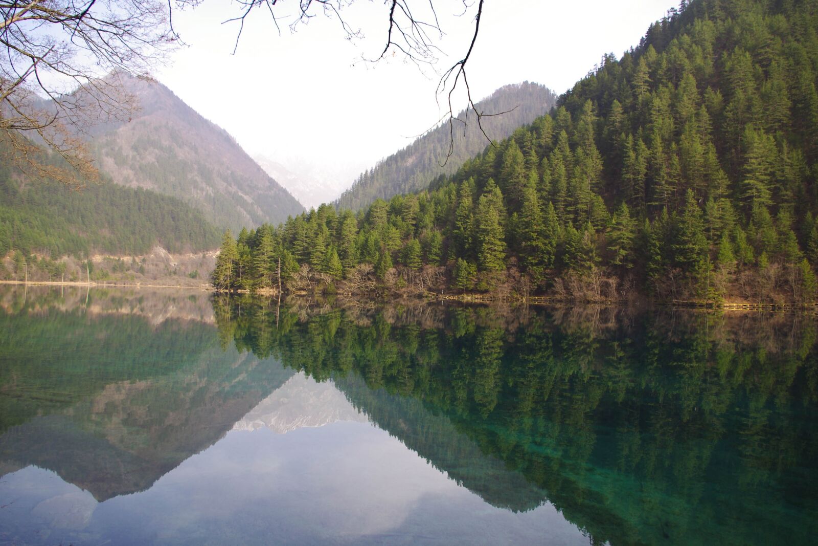 smc PENTAX-DA L 18-55mm F3.5-5.6 sample photo. Jiuzhaigou, mirror lake, scenery photography