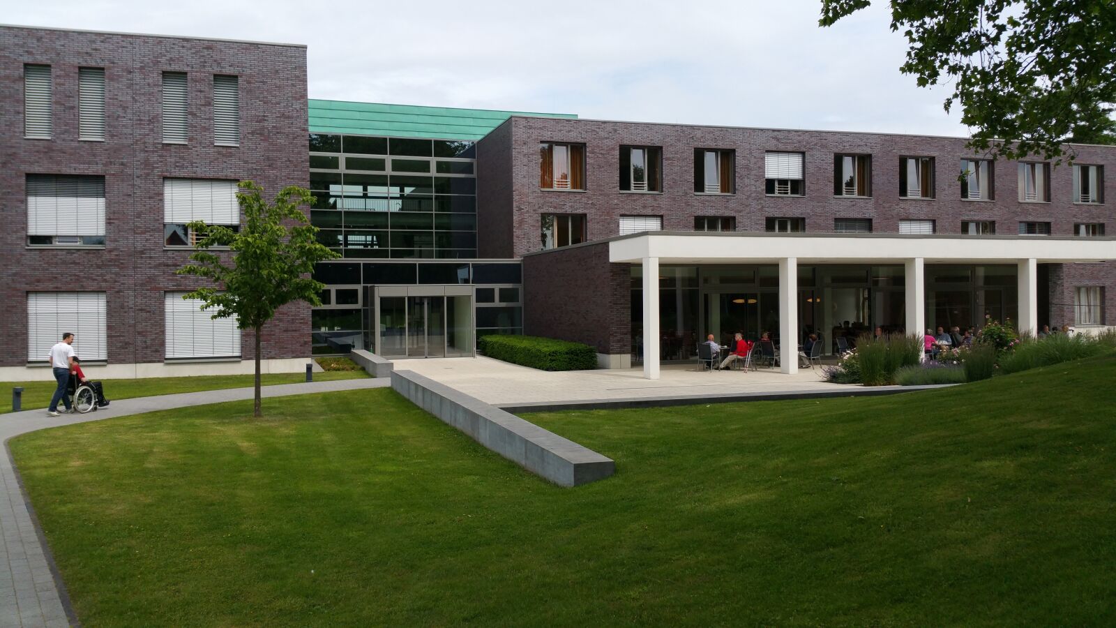 Samsung Galaxy Note4 sample photo. Rehab center, building, sendenhorst photography