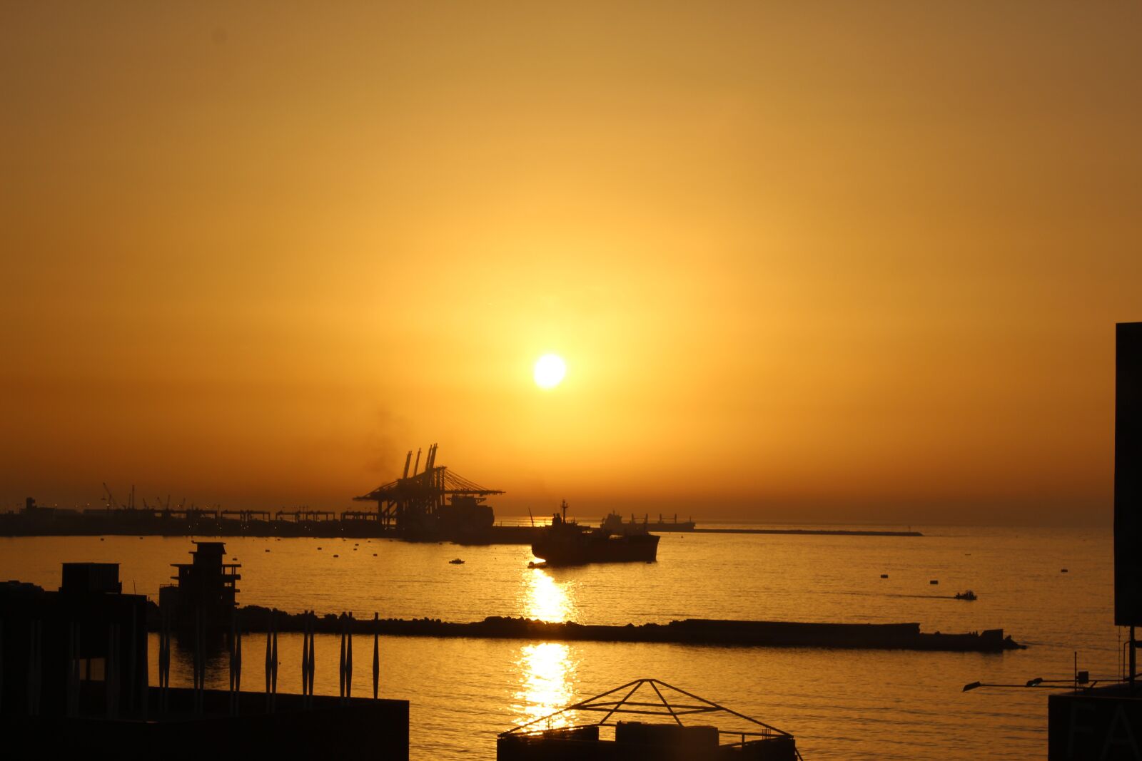 Canon EOS 600D (Rebel EOS T3i / EOS Kiss X5) sample photo. Sunset, lebanon, sea photography