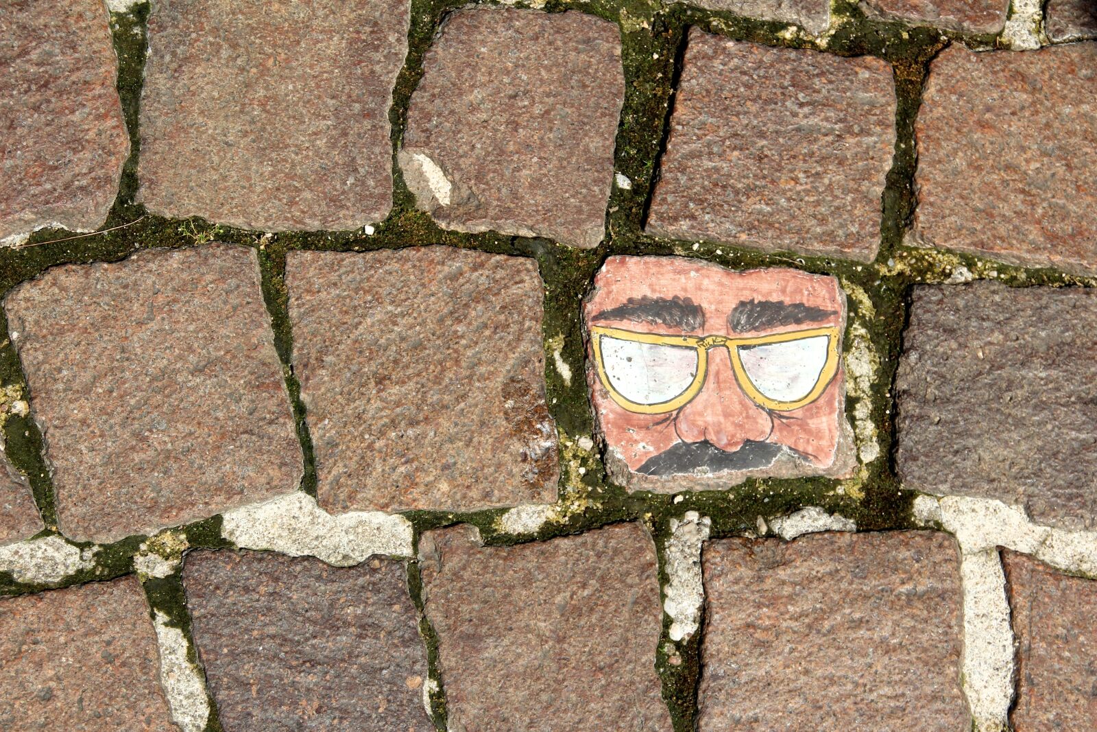 Canon EOS 600D (Rebel EOS T3i / EOS Kiss X5) sample photo. Pavement, paving stone, painting photography