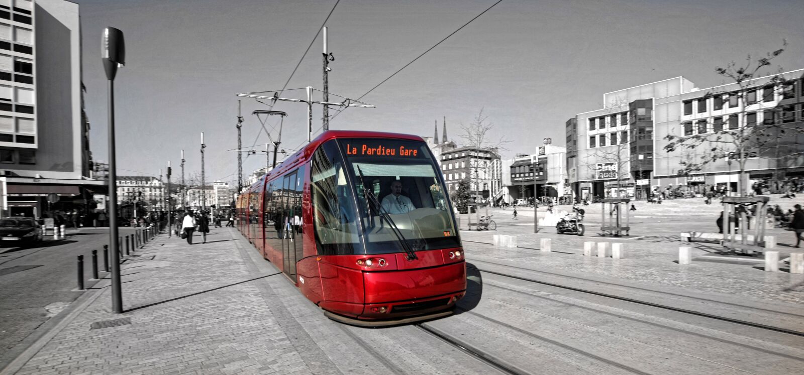 Canon EOS 5D sample photo. Tram, clermont, public transport photography