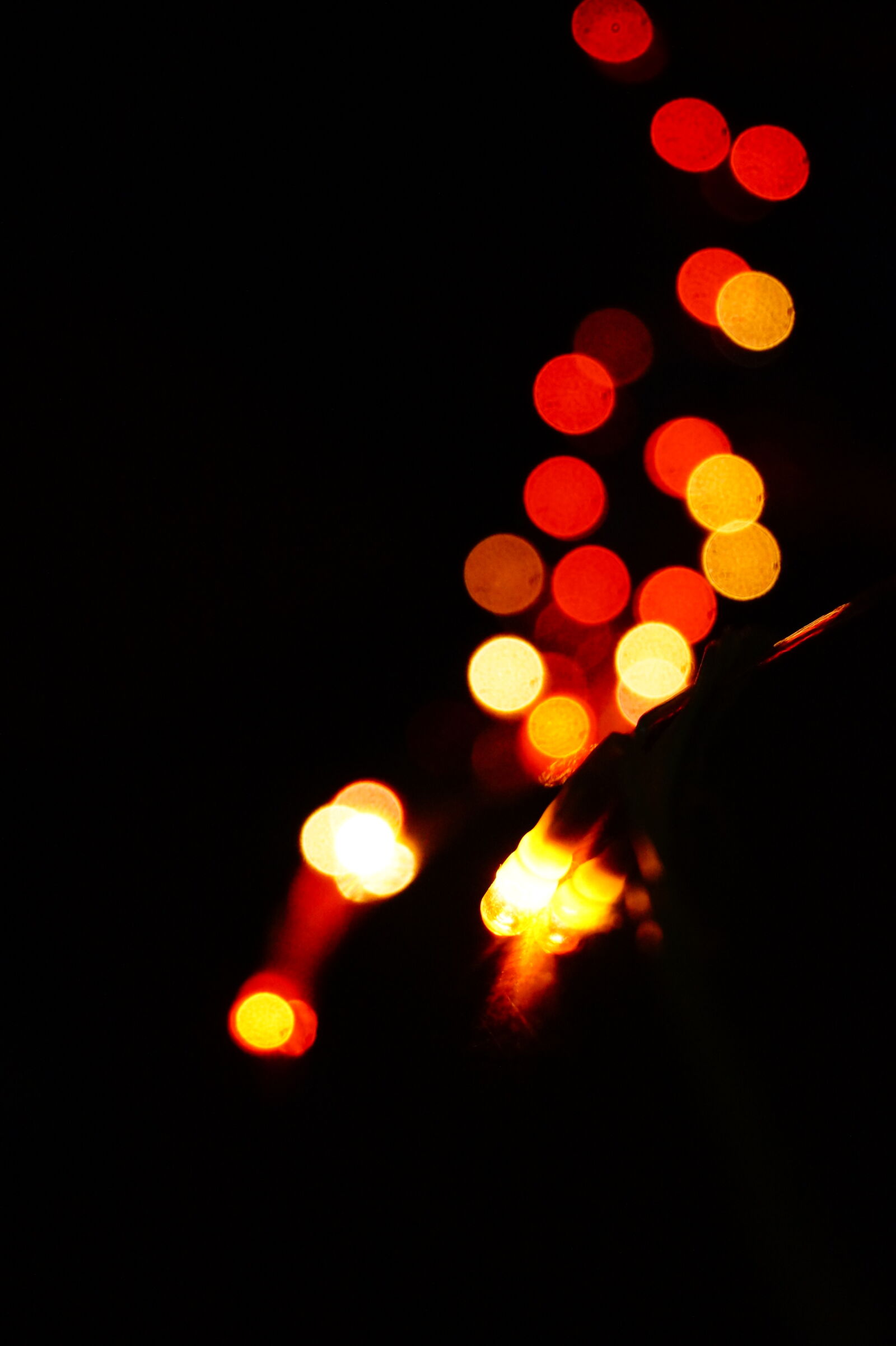 Sony DT 18-55mm F3.5-5.6 SAM II sample photo. Blurred, background, lights photography