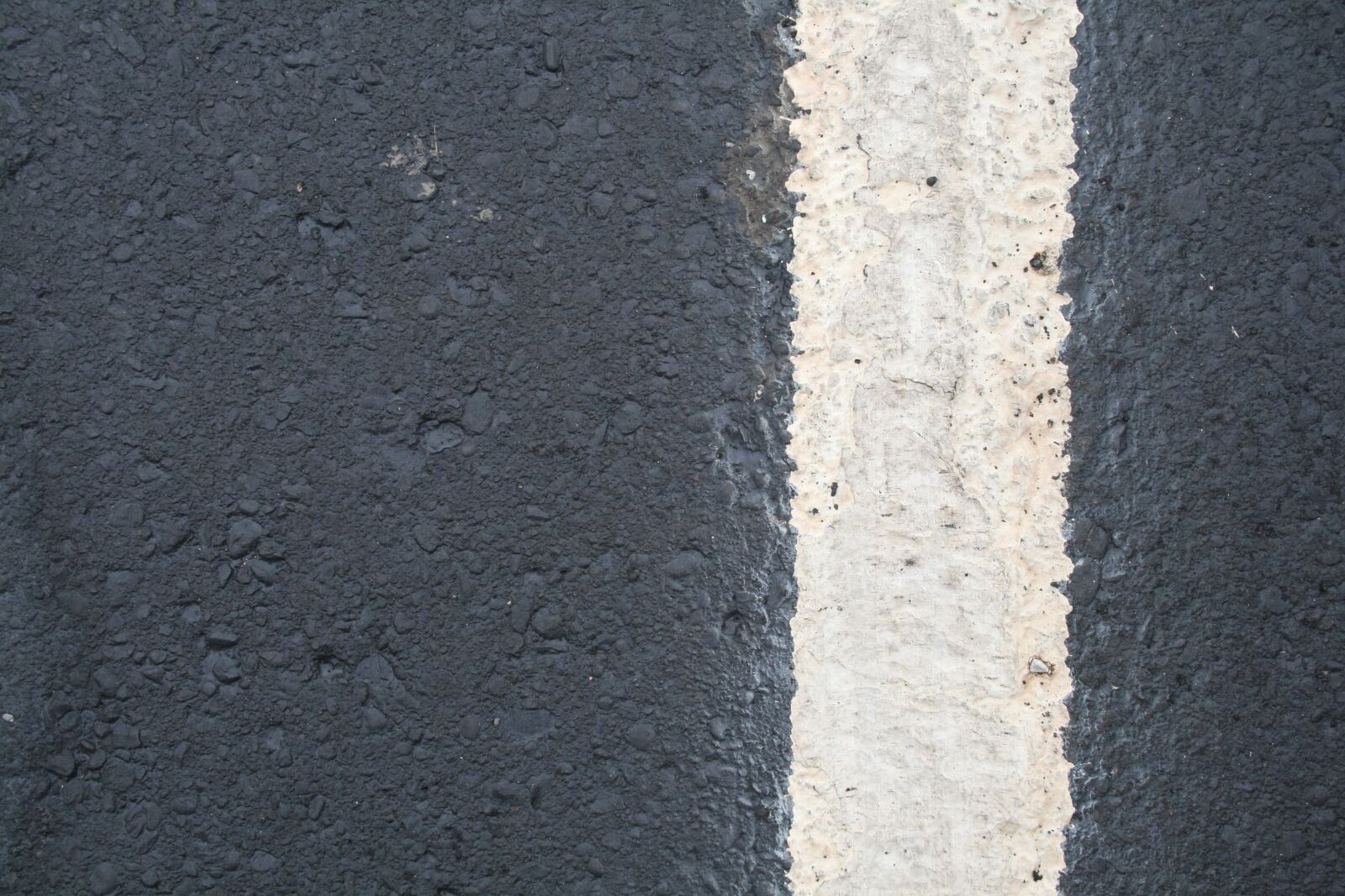 Canon EOS 400D (EOS Digital Rebel XTi / EOS Kiss Digital X) sample photo. Asphalt, road, pave photography