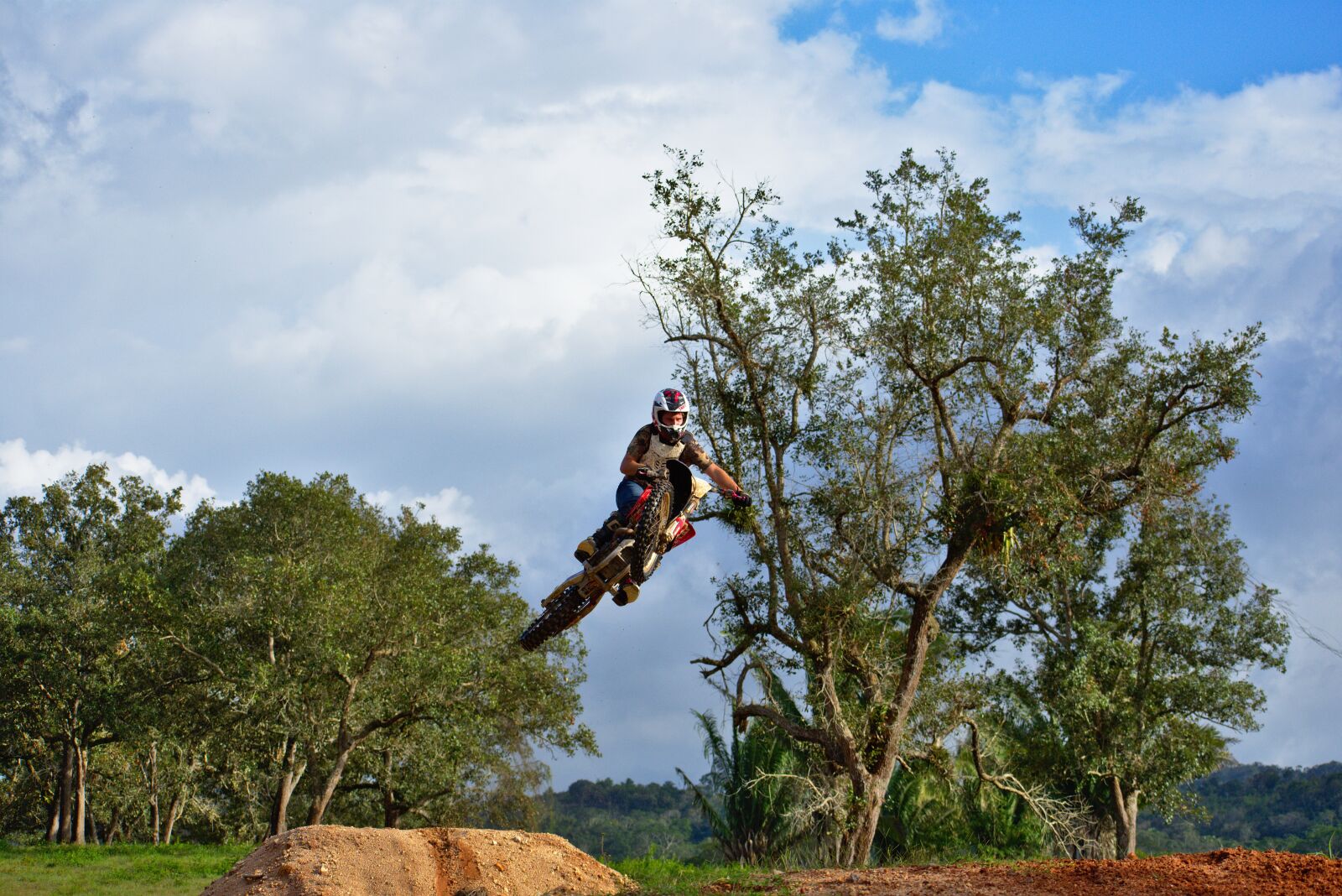 Nikon D7200 sample photo. Whip, jump, dangerous photography