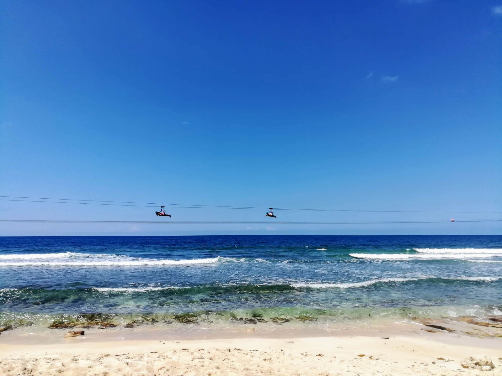 HUAWEI honor 6x sample photo. Zipline, beach, blue photography