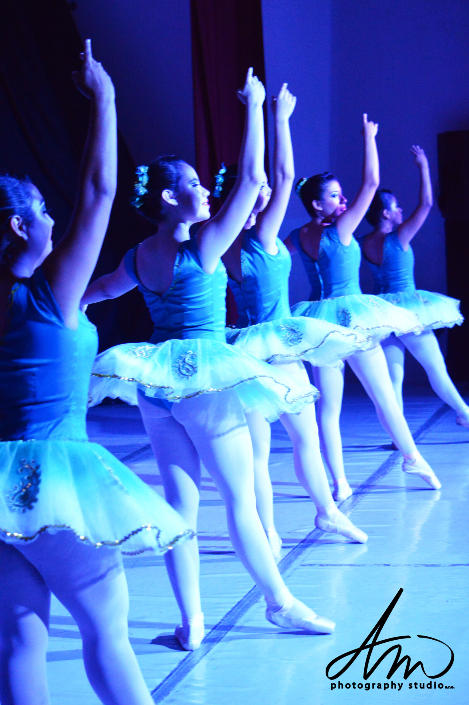 Nikon D3200 sample photo. Dace, love photography