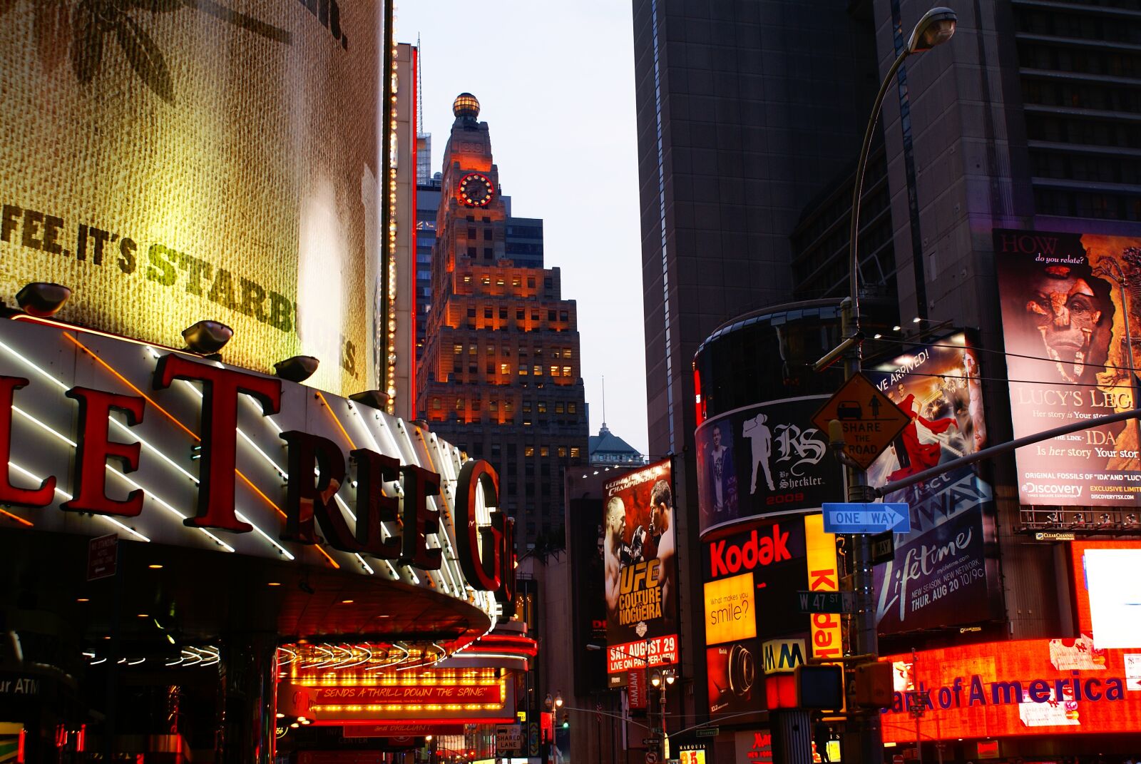 Sony Alpha DSLR-A100 sample photo. New york, manhattan, city photography