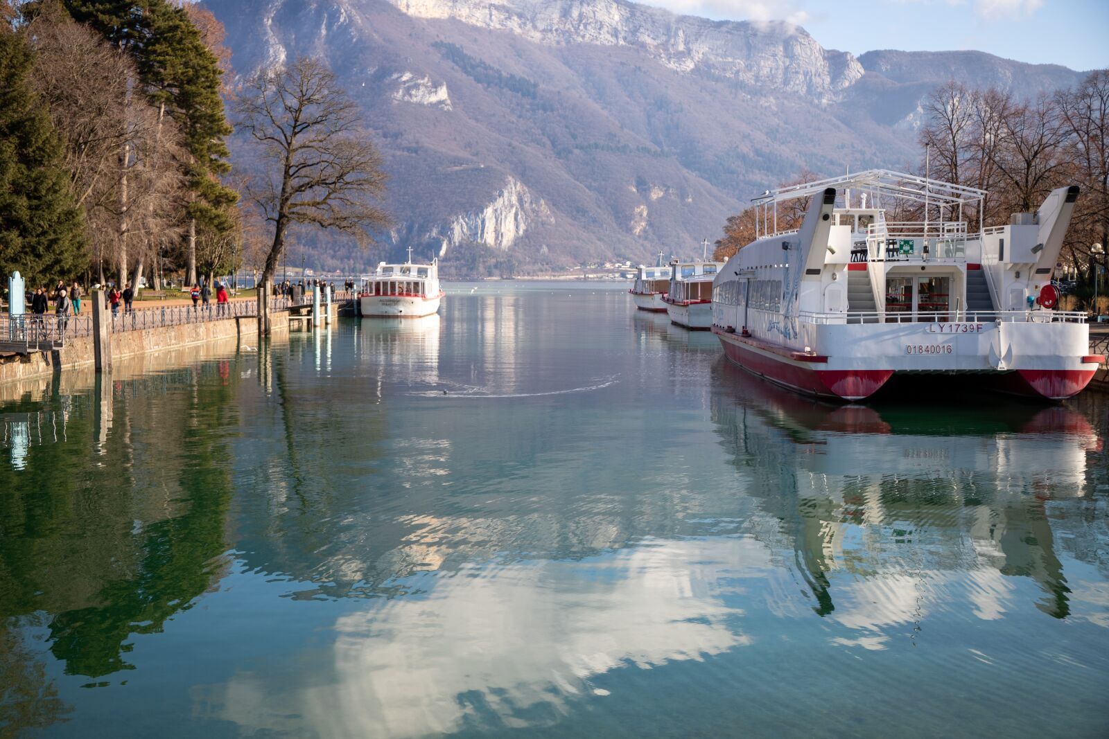 Canon EOS 6D Mark II + Canon EF 24-70mm F4L IS USM sample photo. Annecy, haute savoie, alps photography