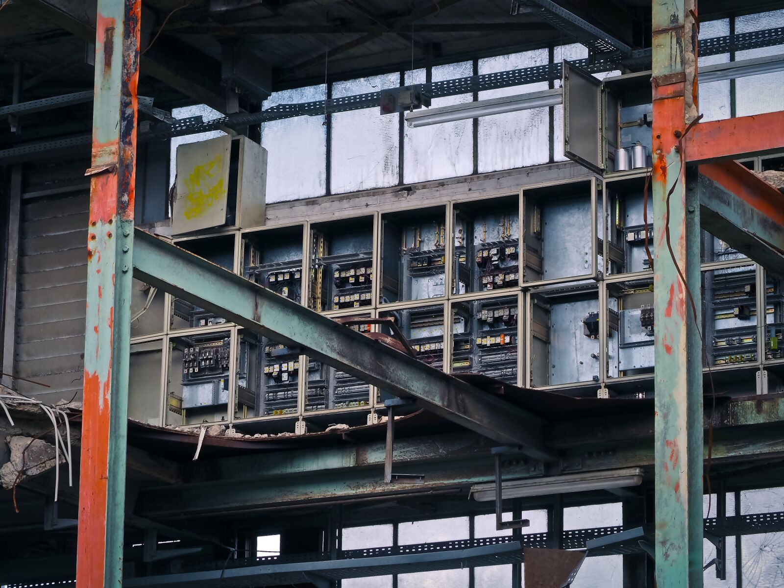 Olympus OM-D E-M10 sample photo. Factory, ruin, old factory photography