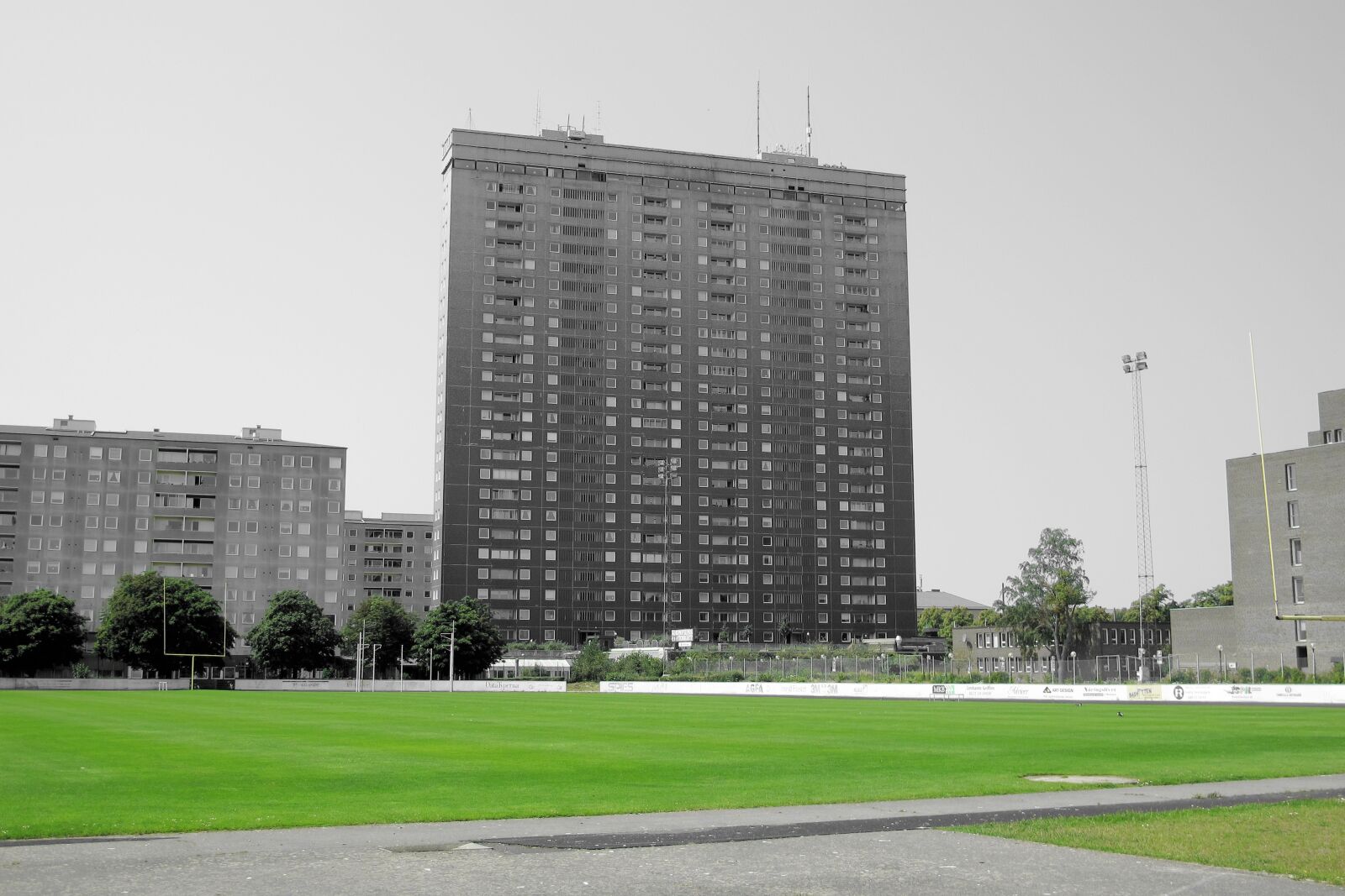 Canon PowerShot G12 sample photo. Malm , the crown photography