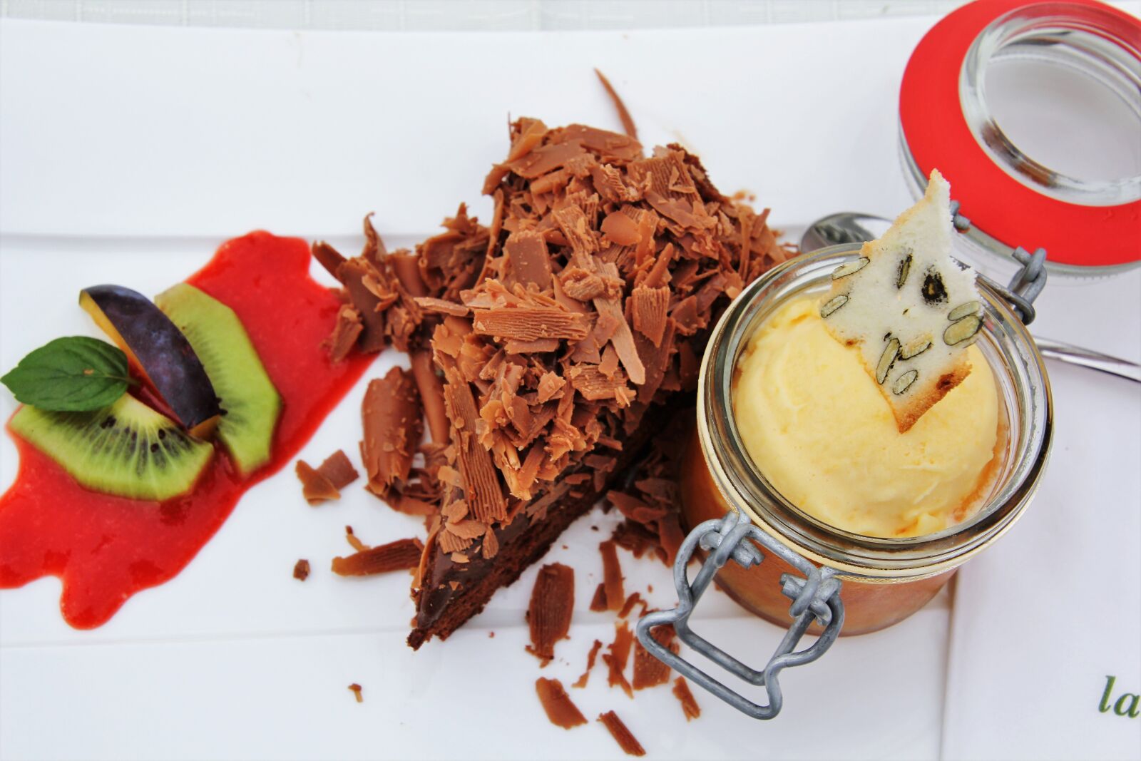 Canon EOS 60D sample photo. Dessert, sweet food, sweet photography